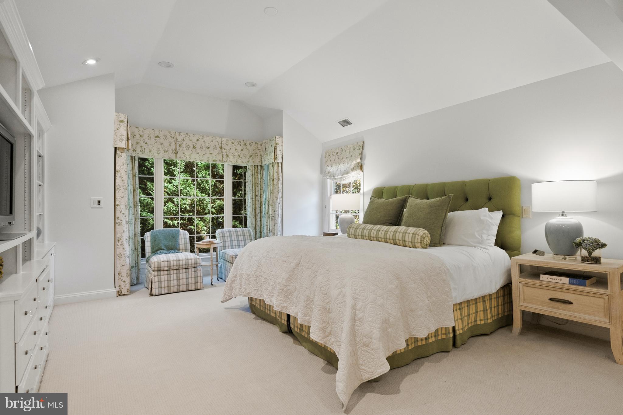 BANNOCKBURN ESTATES - Residential