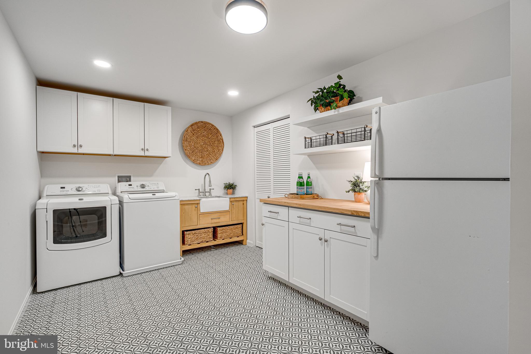 BURKE CENTRE - Residential