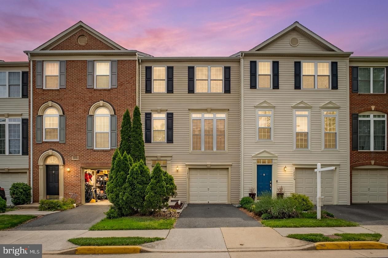 FAIRCREST NORTH - Residential