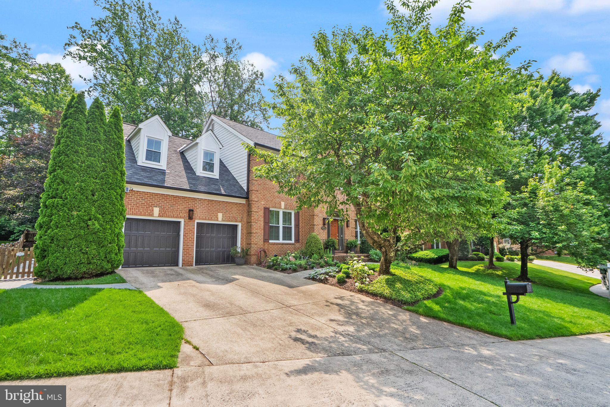 BRADDOCK MANOR - Residential
