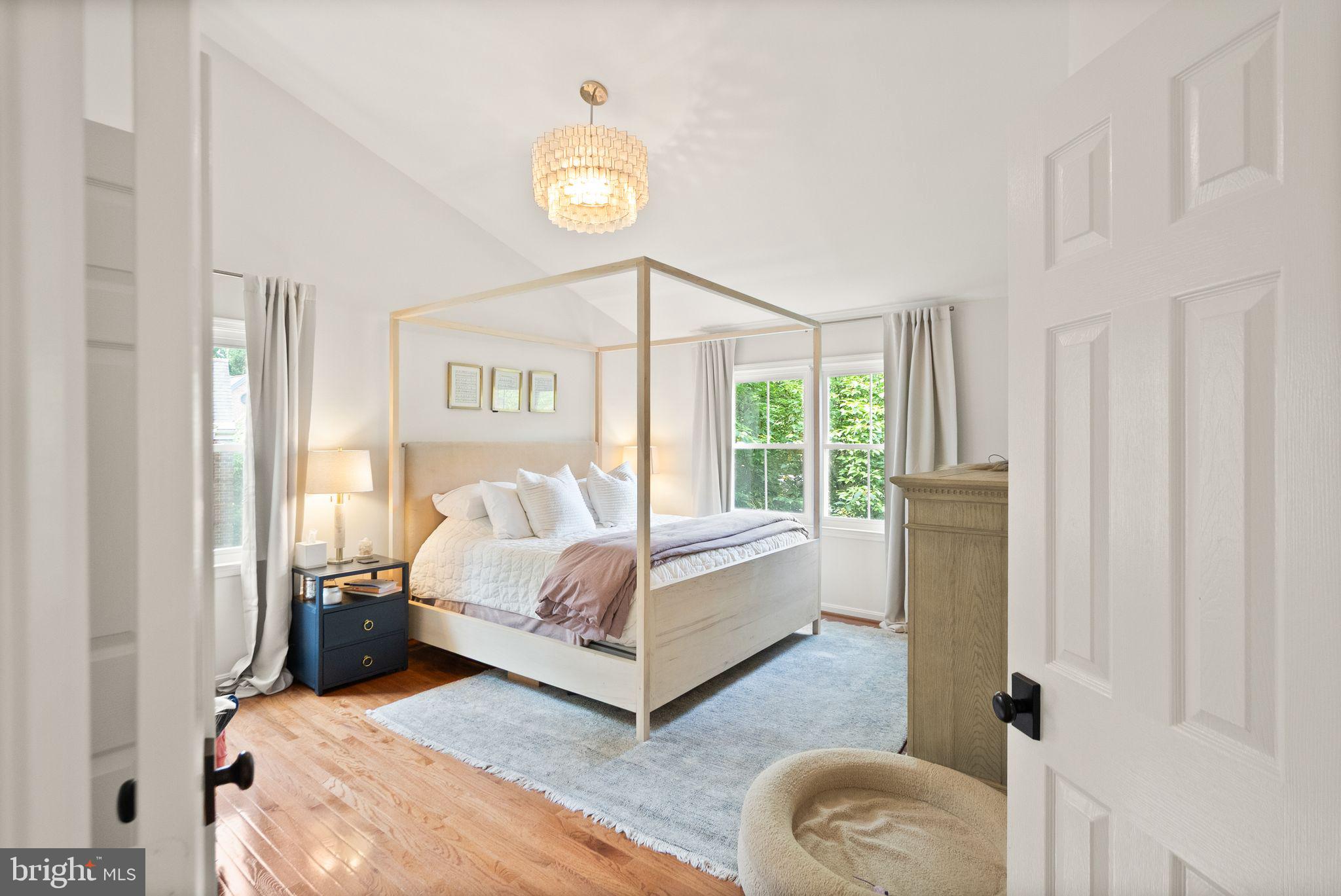BRADDOCK MANOR - Residential