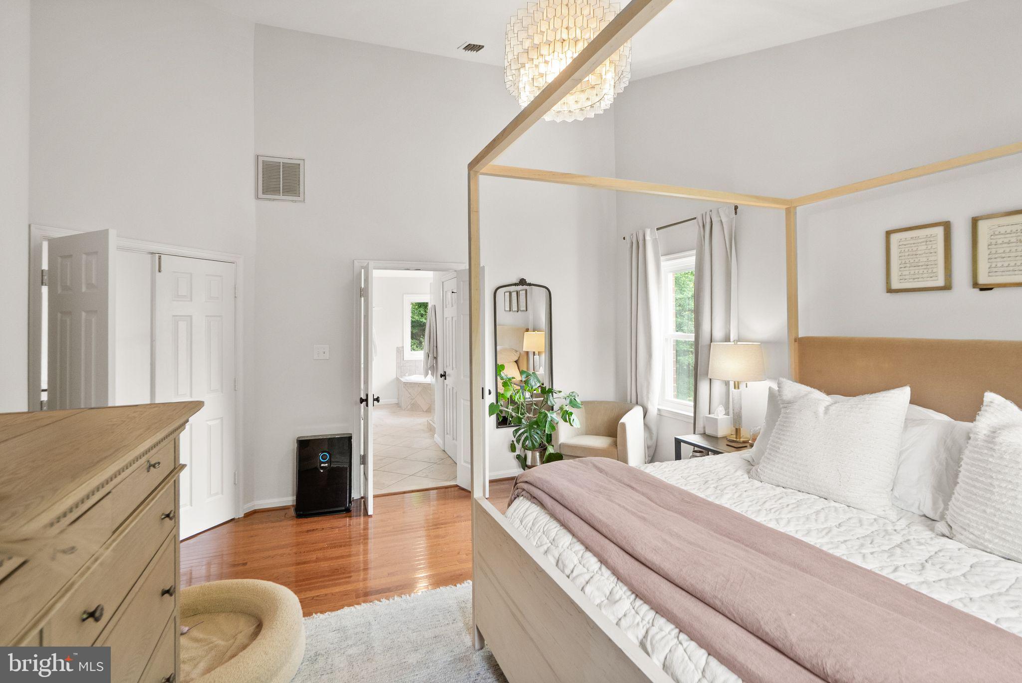 BRADDOCK MANOR - Residential