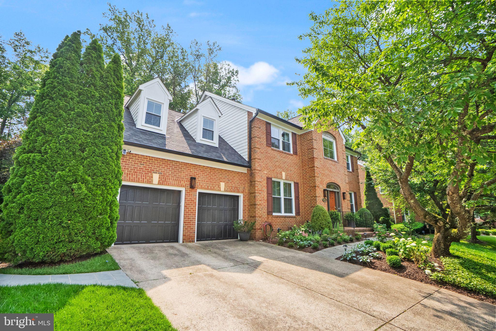 BRADDOCK MANOR - Residential