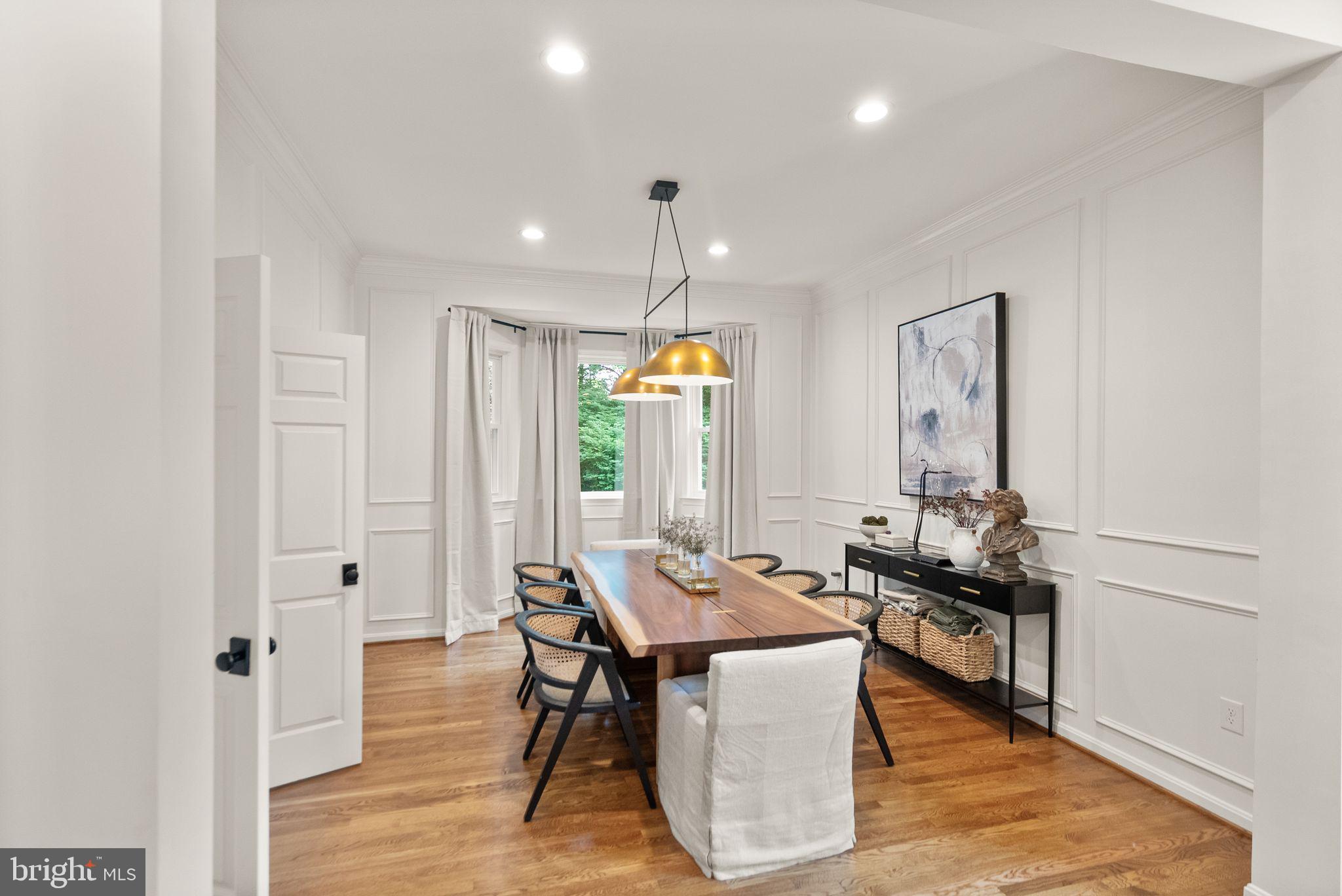 BRADDOCK MANOR - Residential