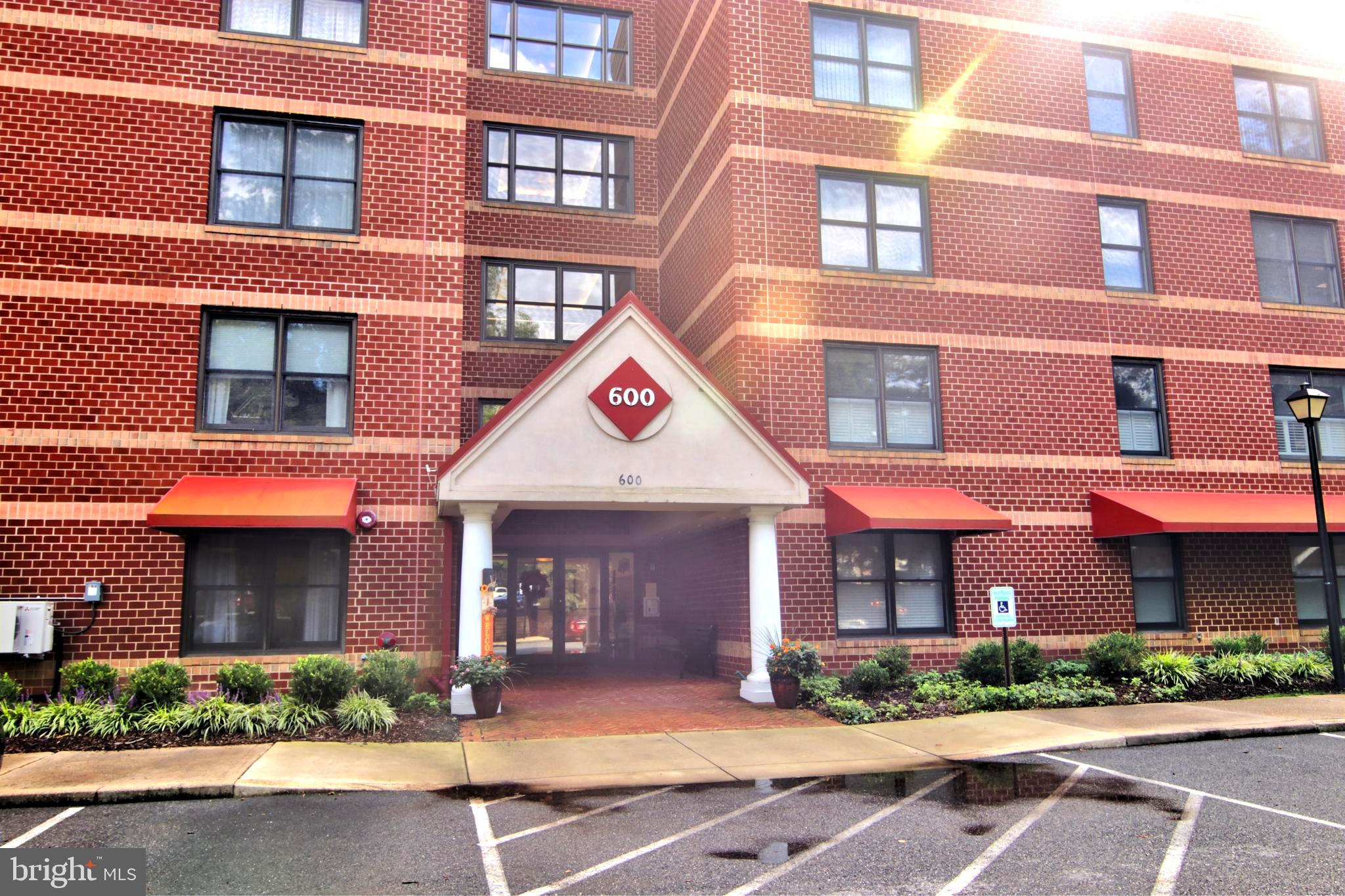 MCKINSEY PARK - Residential