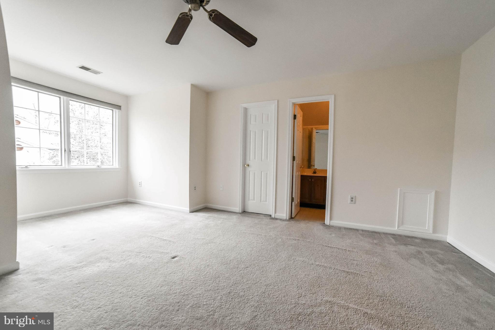 KINGS GRANT LA PLATA - Residential