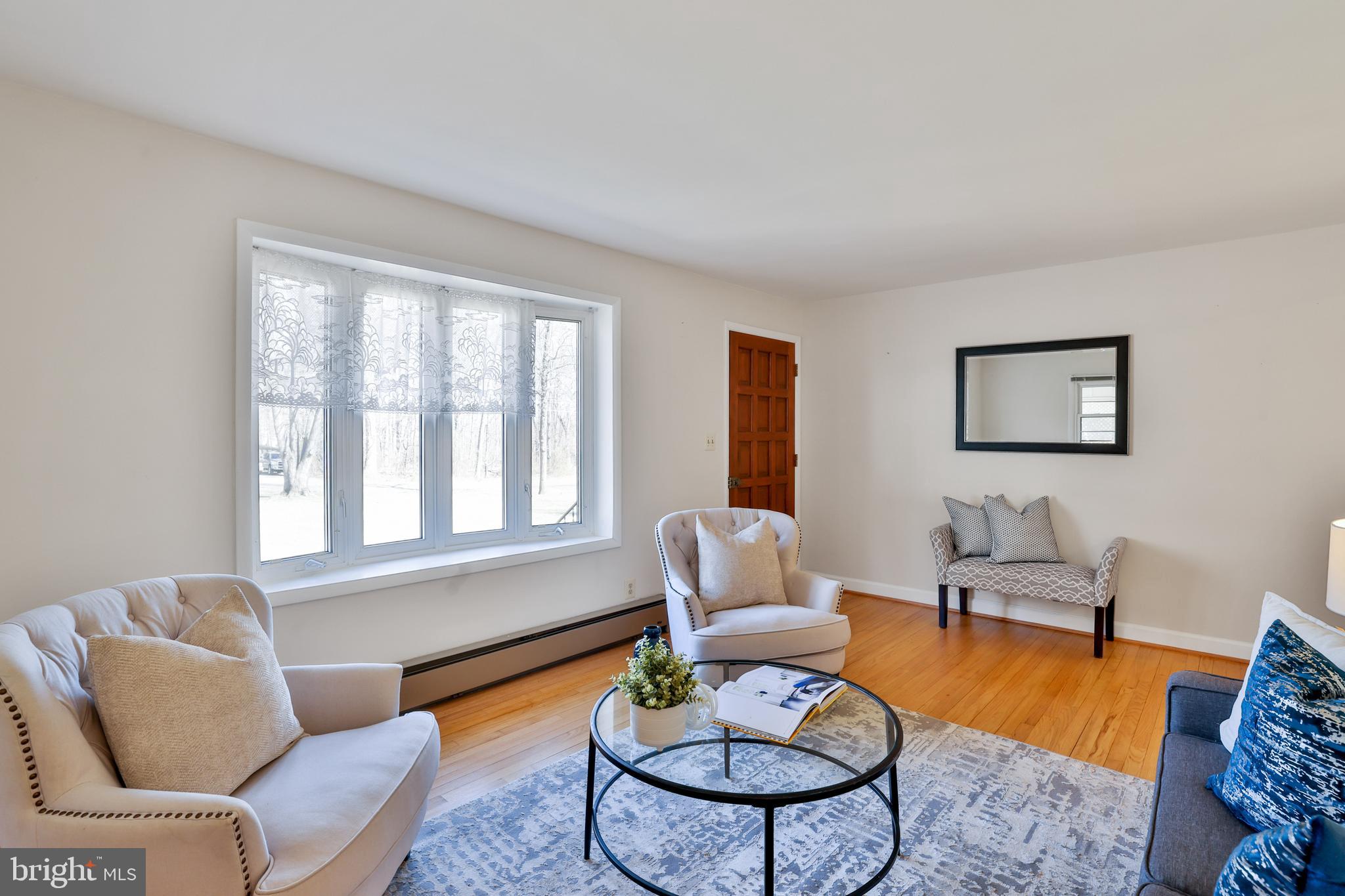 LAKEWAY - Residential