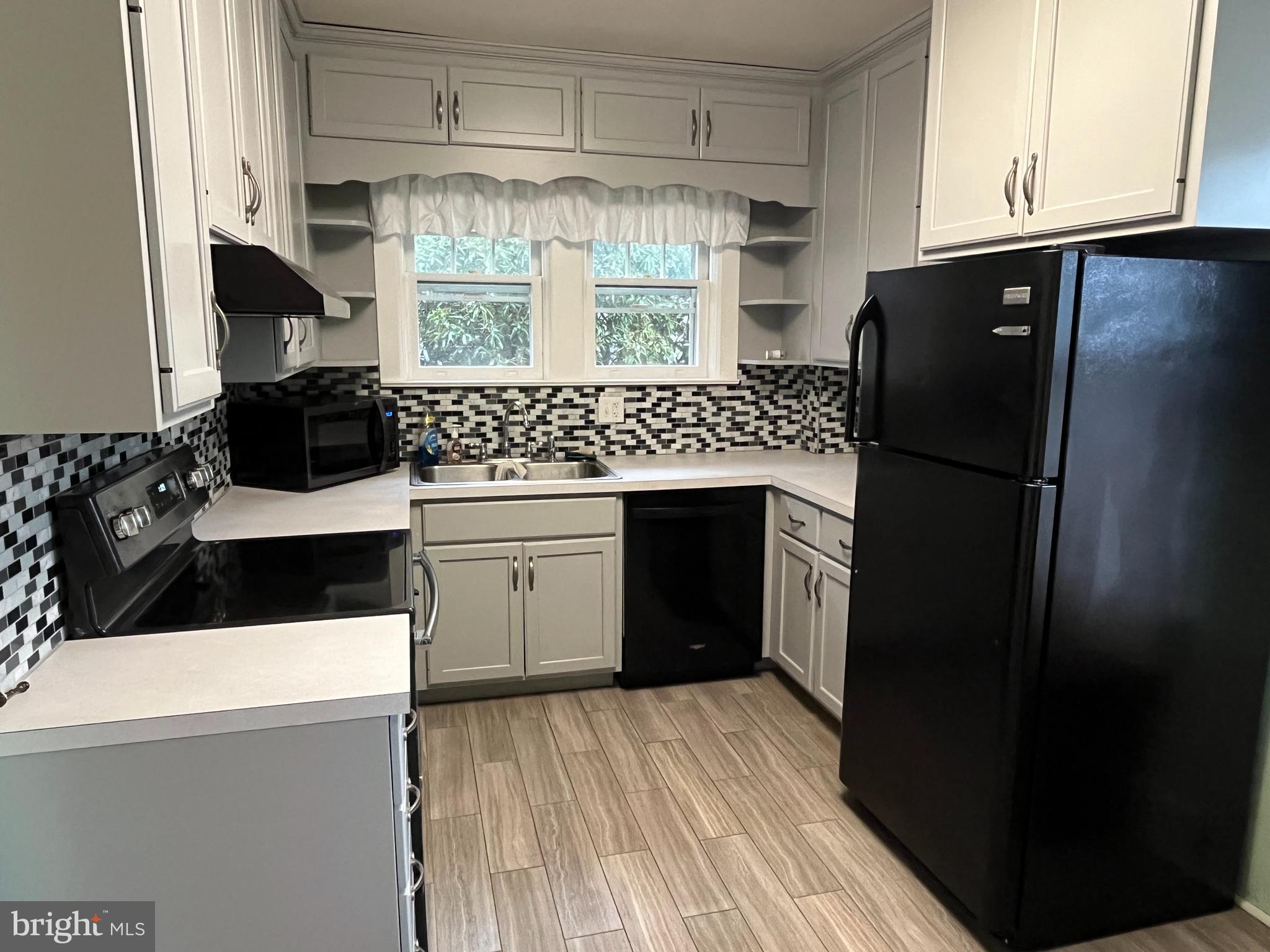LEWISTOWN BORO - Residential