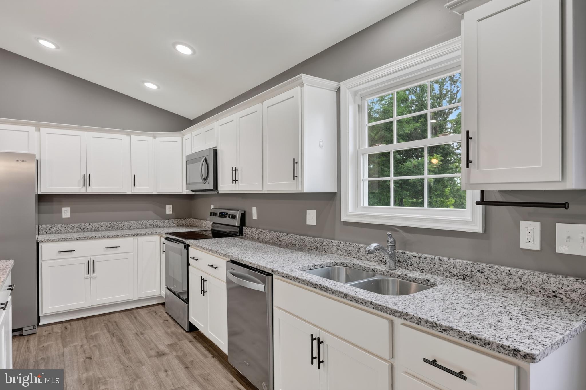 SHEN FARMS MT LAKE - Residential