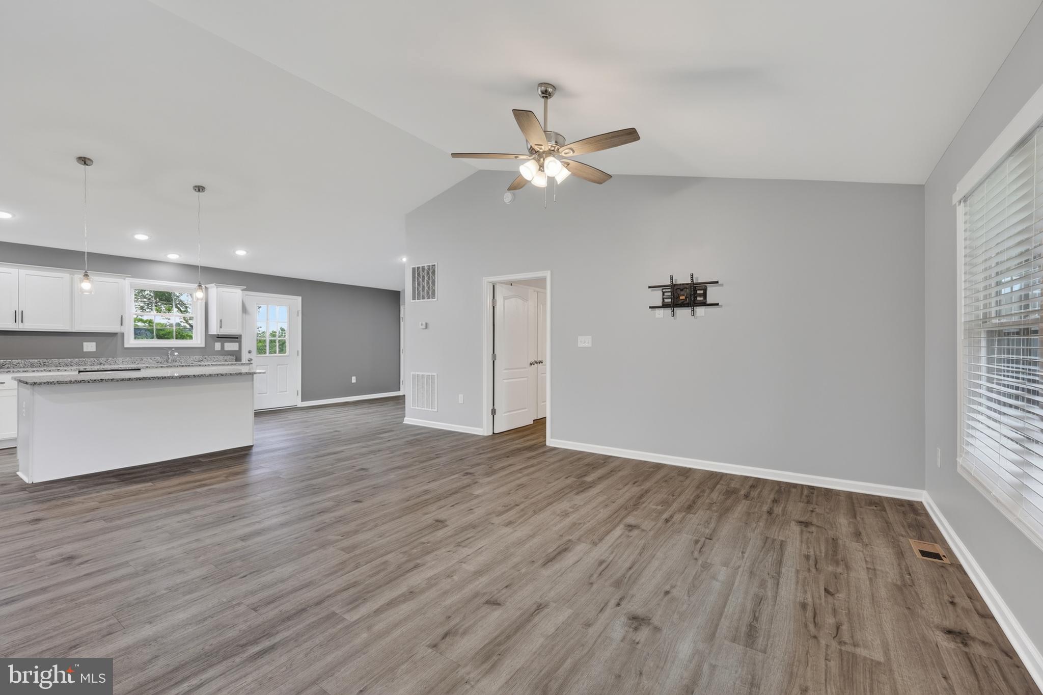 SHEN FARMS MT LAKE - Residential