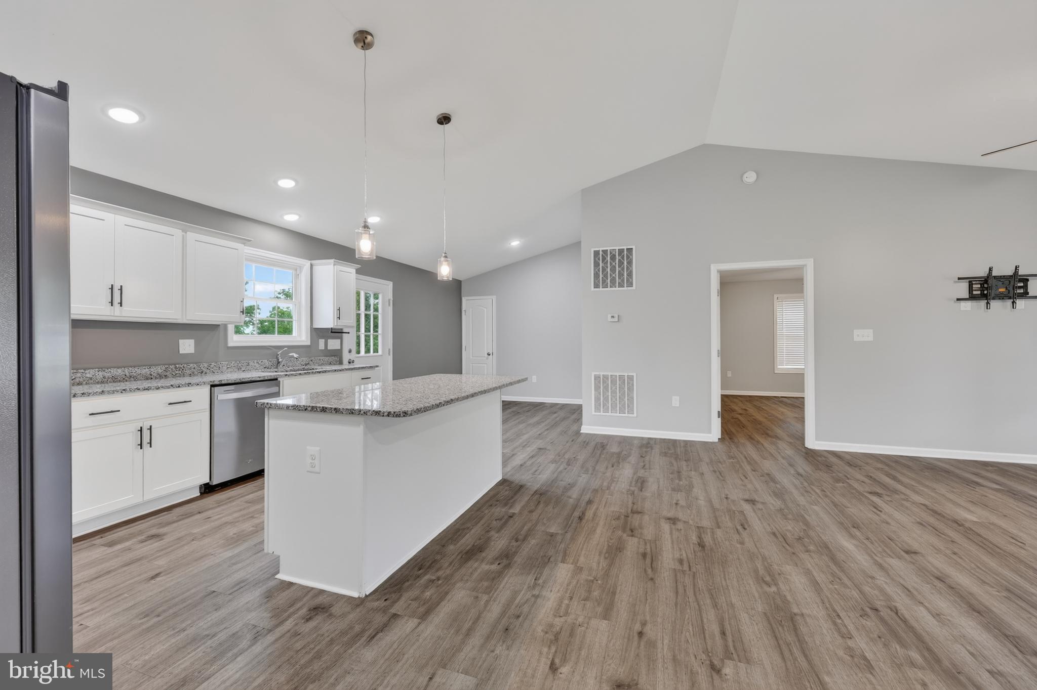 SHEN FARMS MT LAKE - Residential