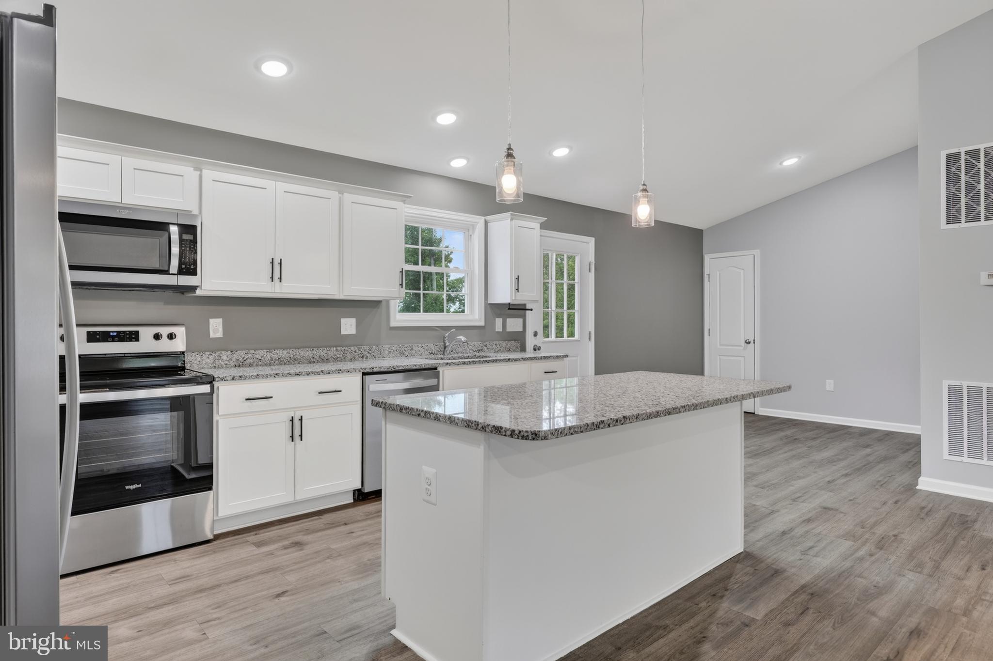 SHEN FARMS MT LAKE - Residential