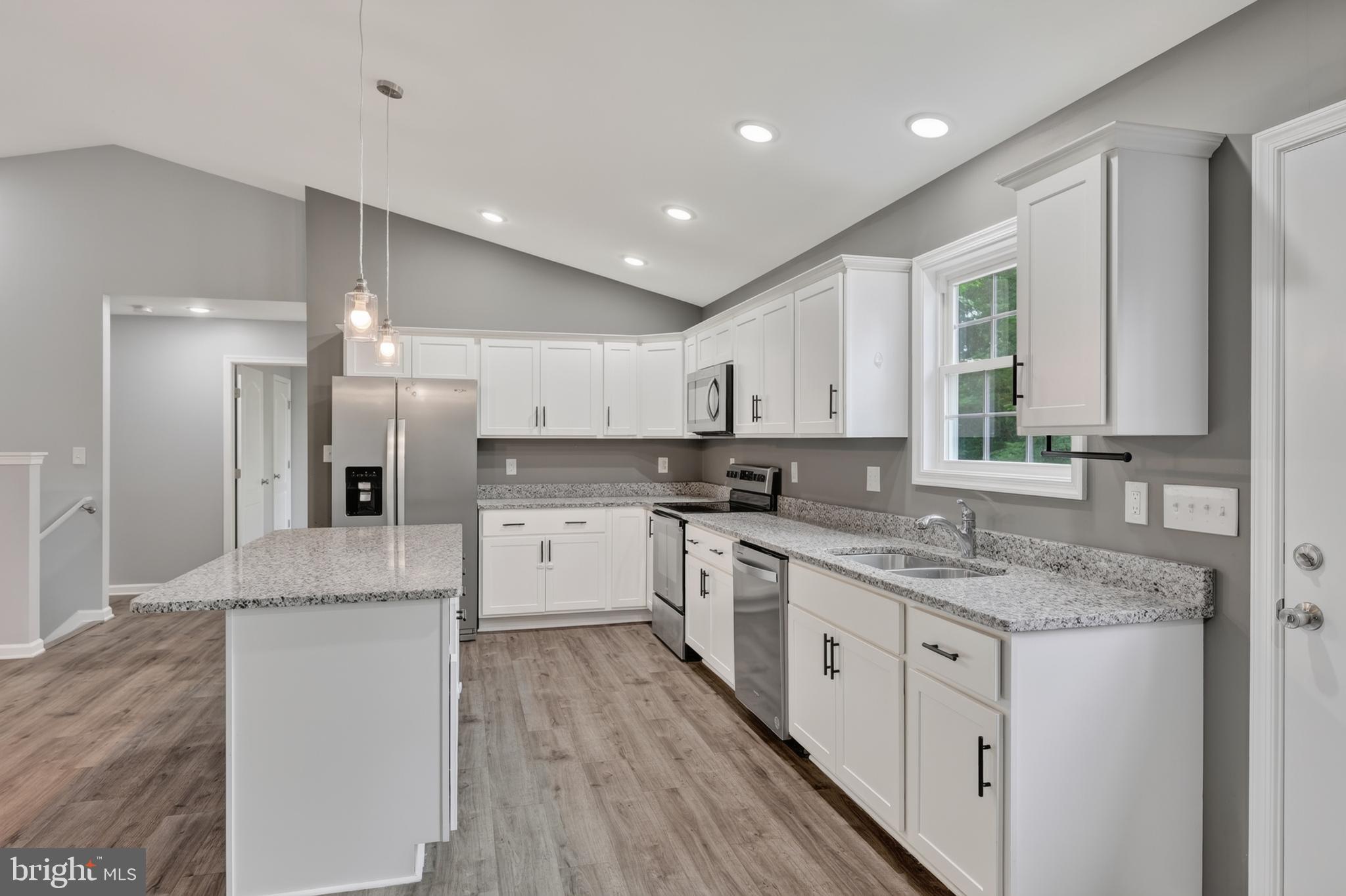 SHEN FARMS MT LAKE - Residential