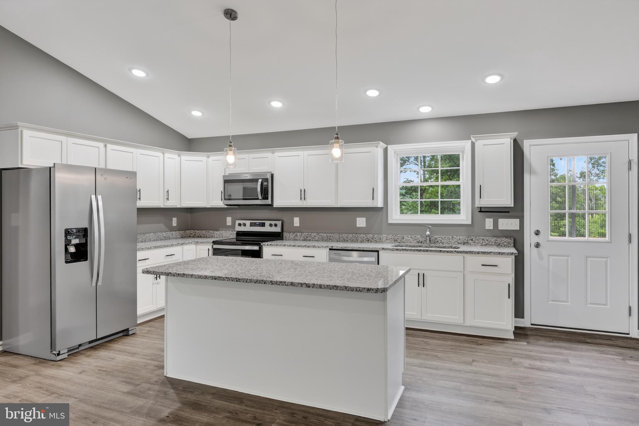 SHEN FARMS MT LAKE - Residential