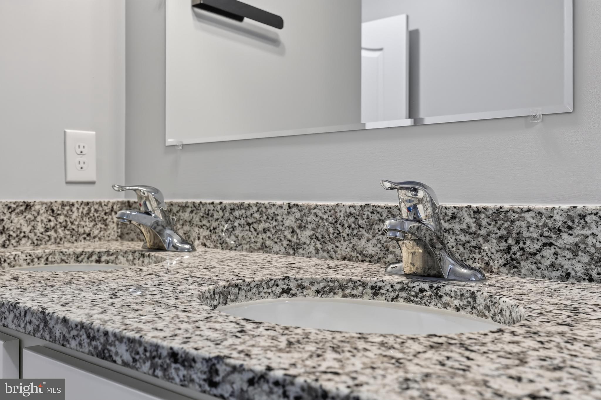SHEN FARMS MT LAKE - Residential
