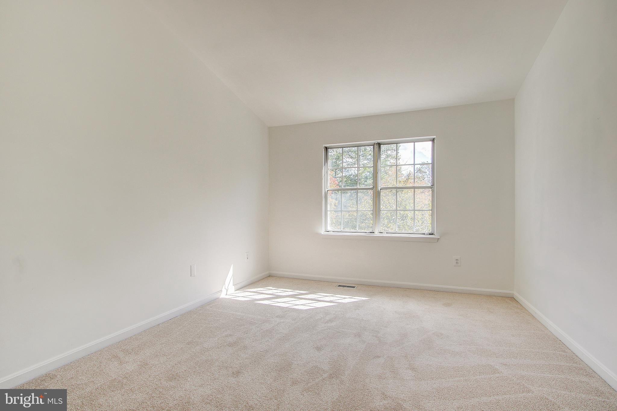 WILLOW COVE MANORS - Residential