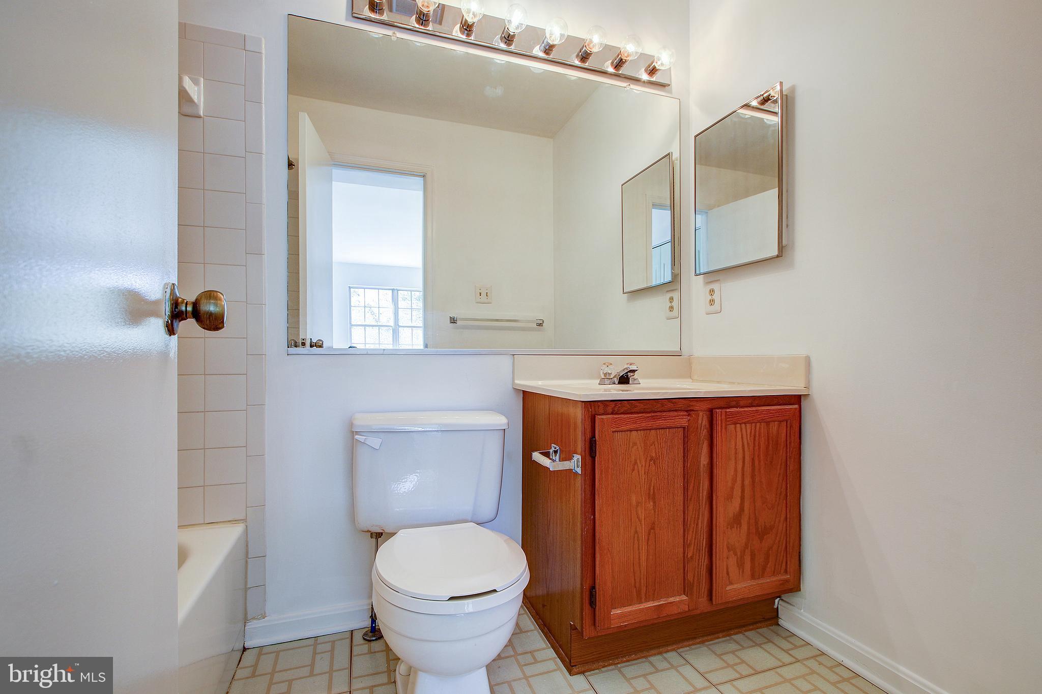 WILLOW COVE MANORS - Residential