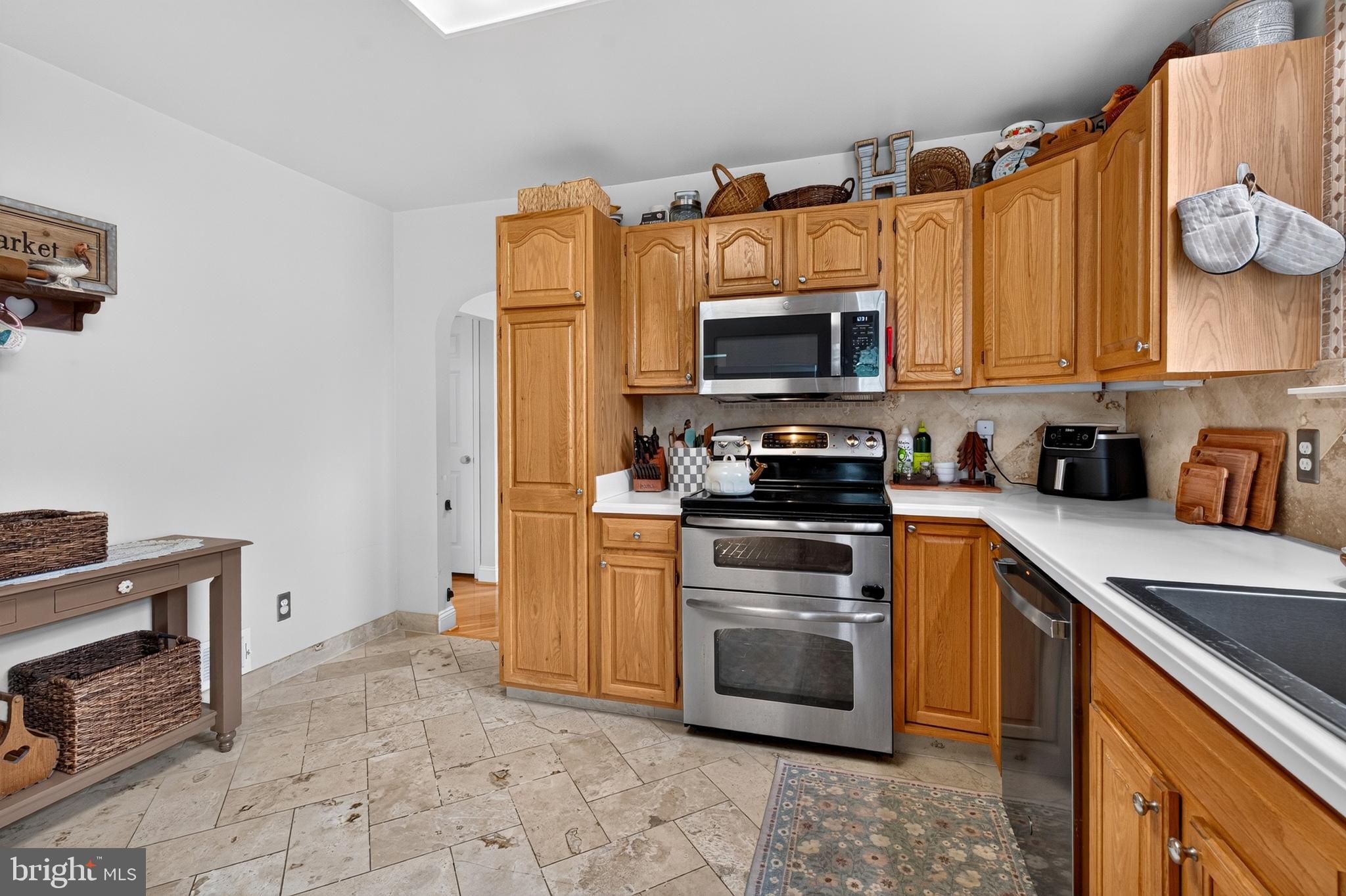 MIDDLE RIVER - Residential
