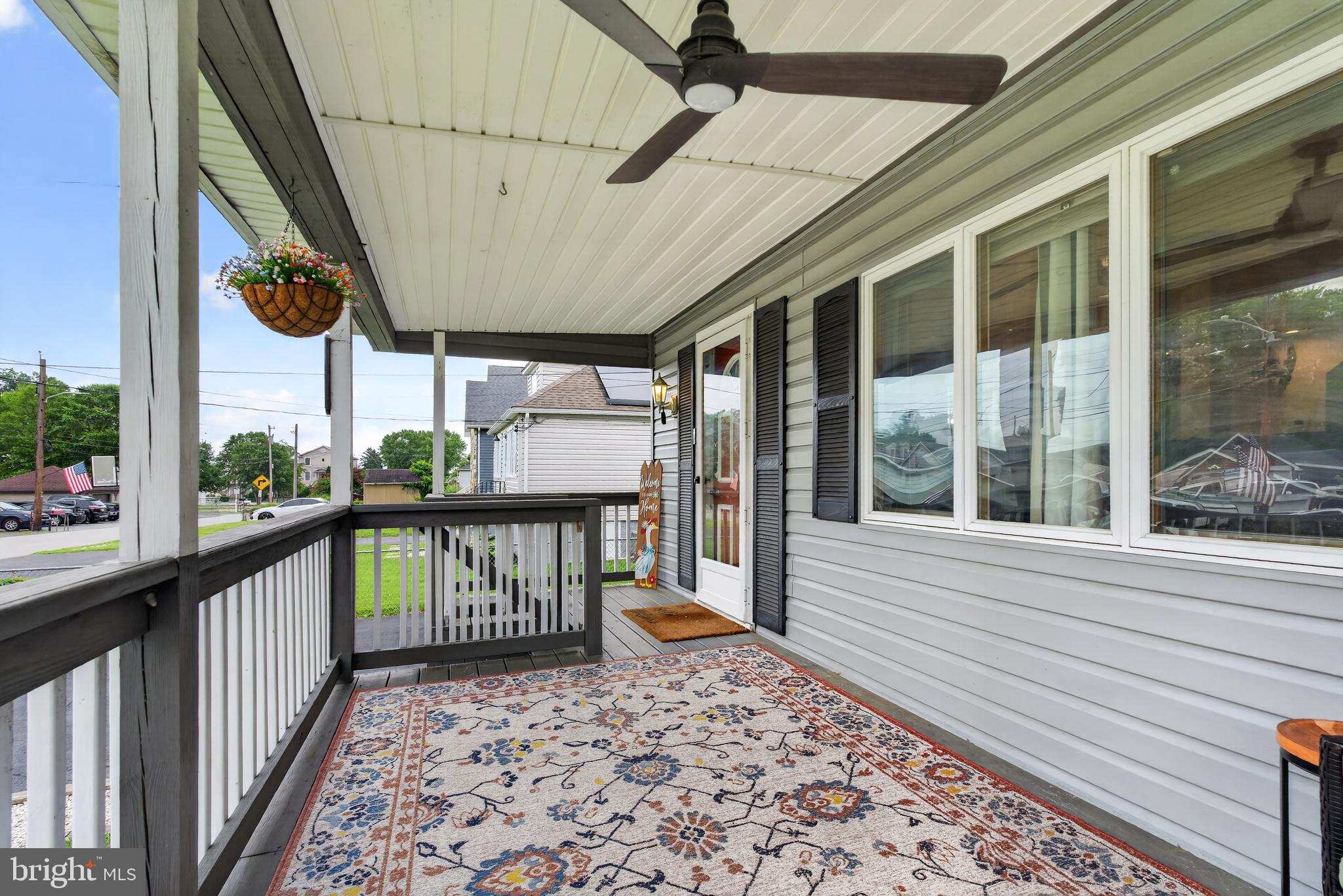 MIDDLE RIVER - Residential