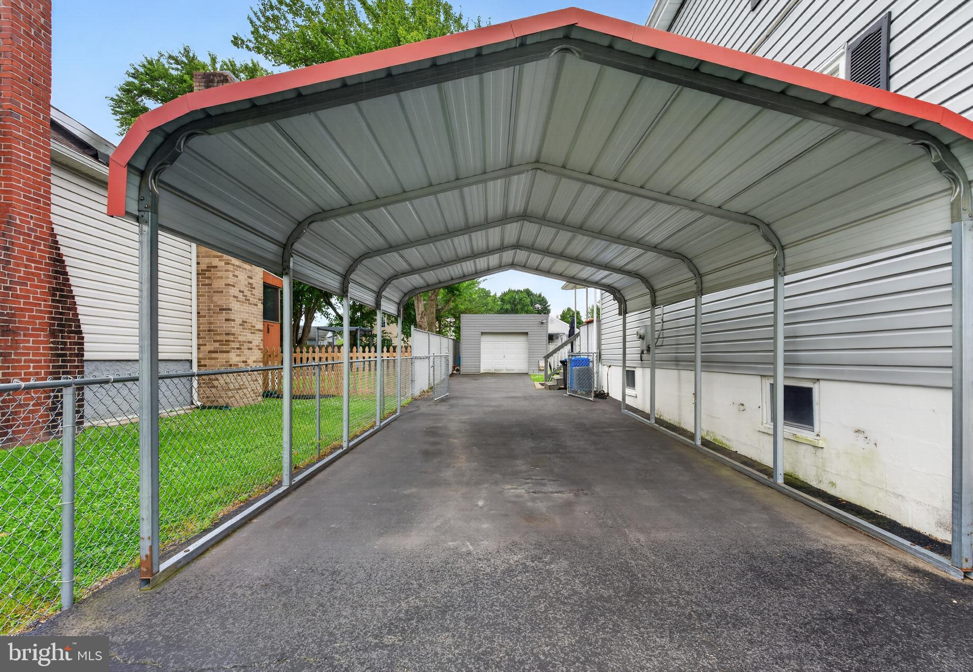 MIDDLE RIVER - Residential