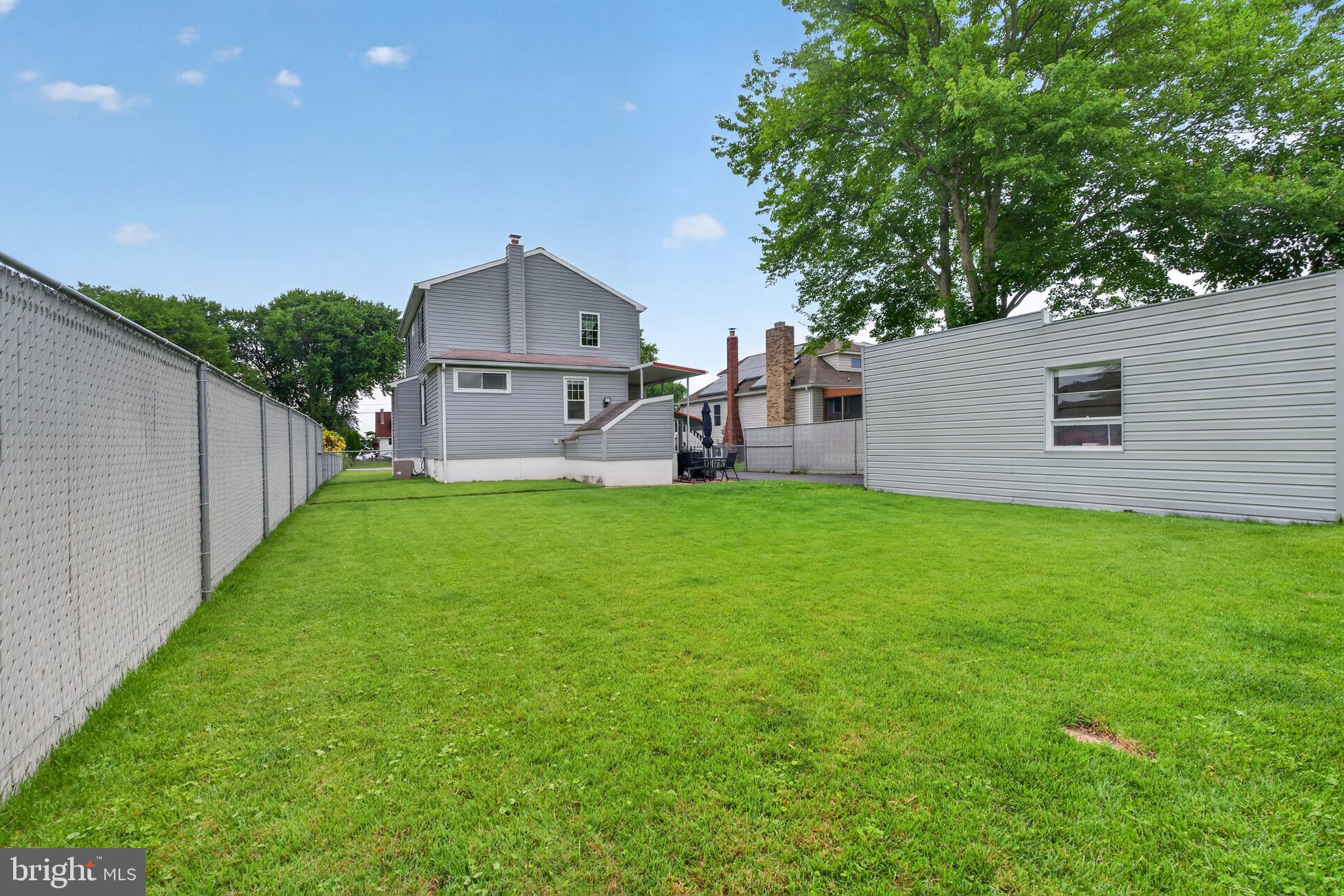 MIDDLE RIVER - Residential