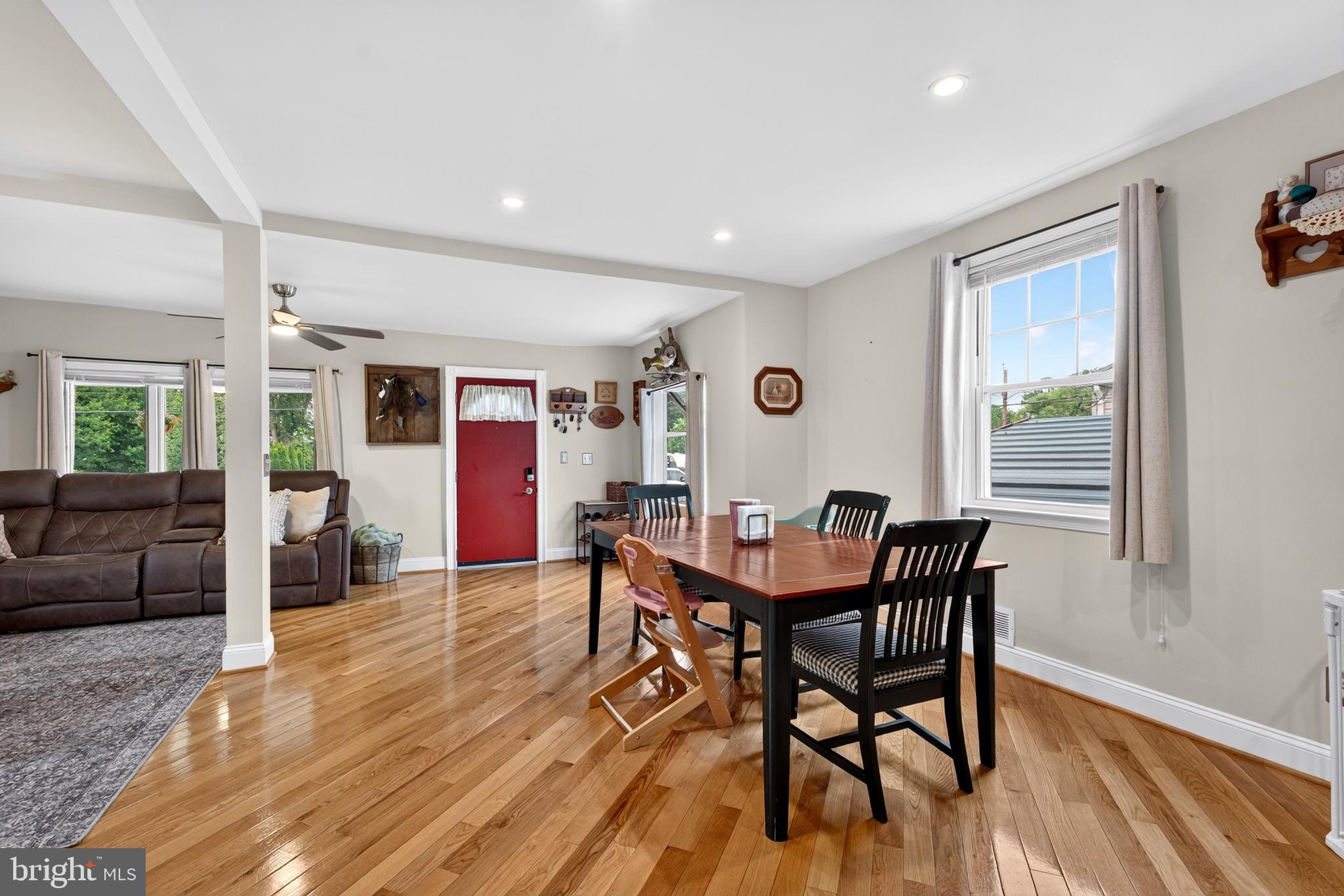 MIDDLE RIVER - Residential
