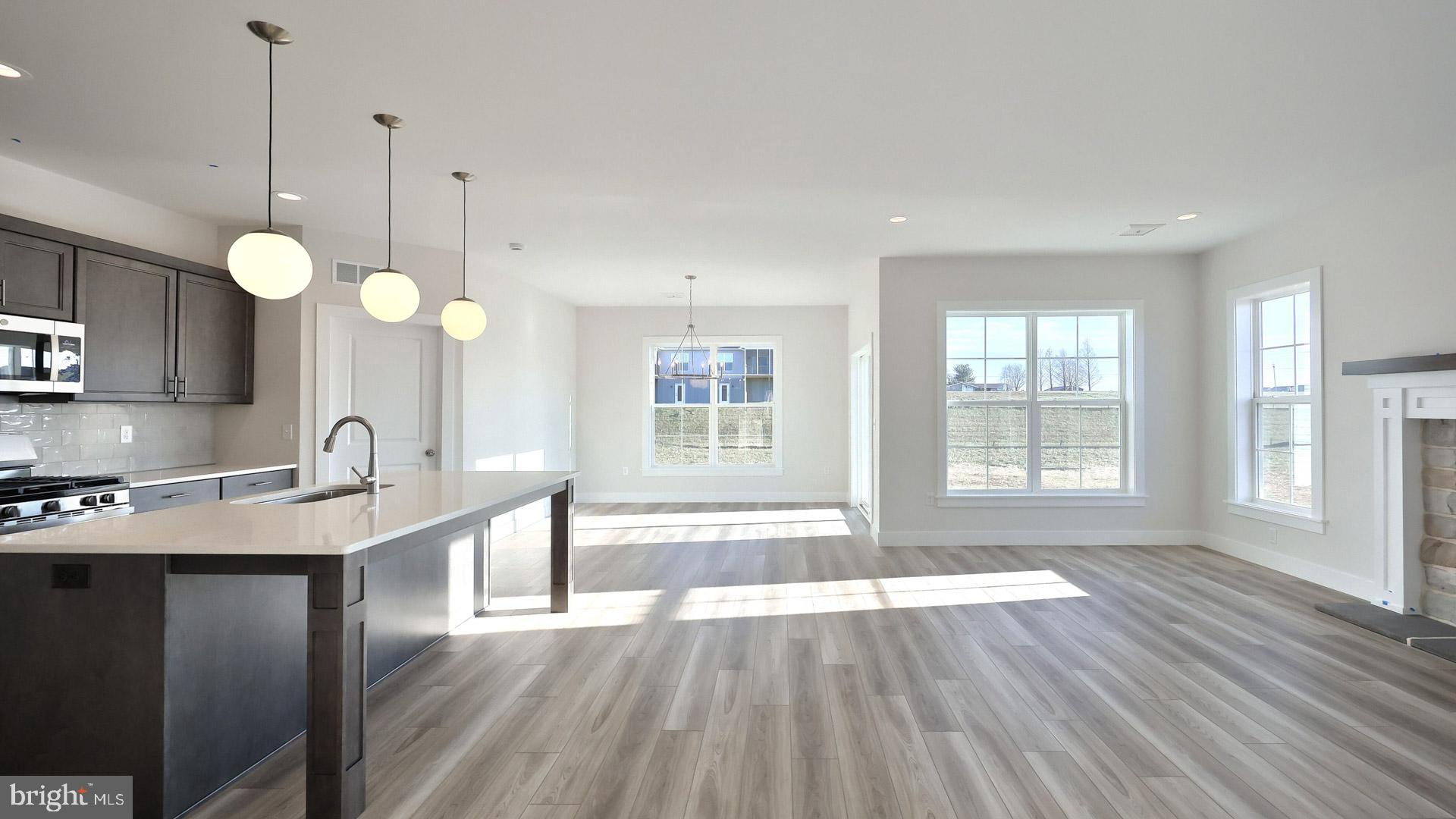 EDGEMONT PRESERVE - Residential