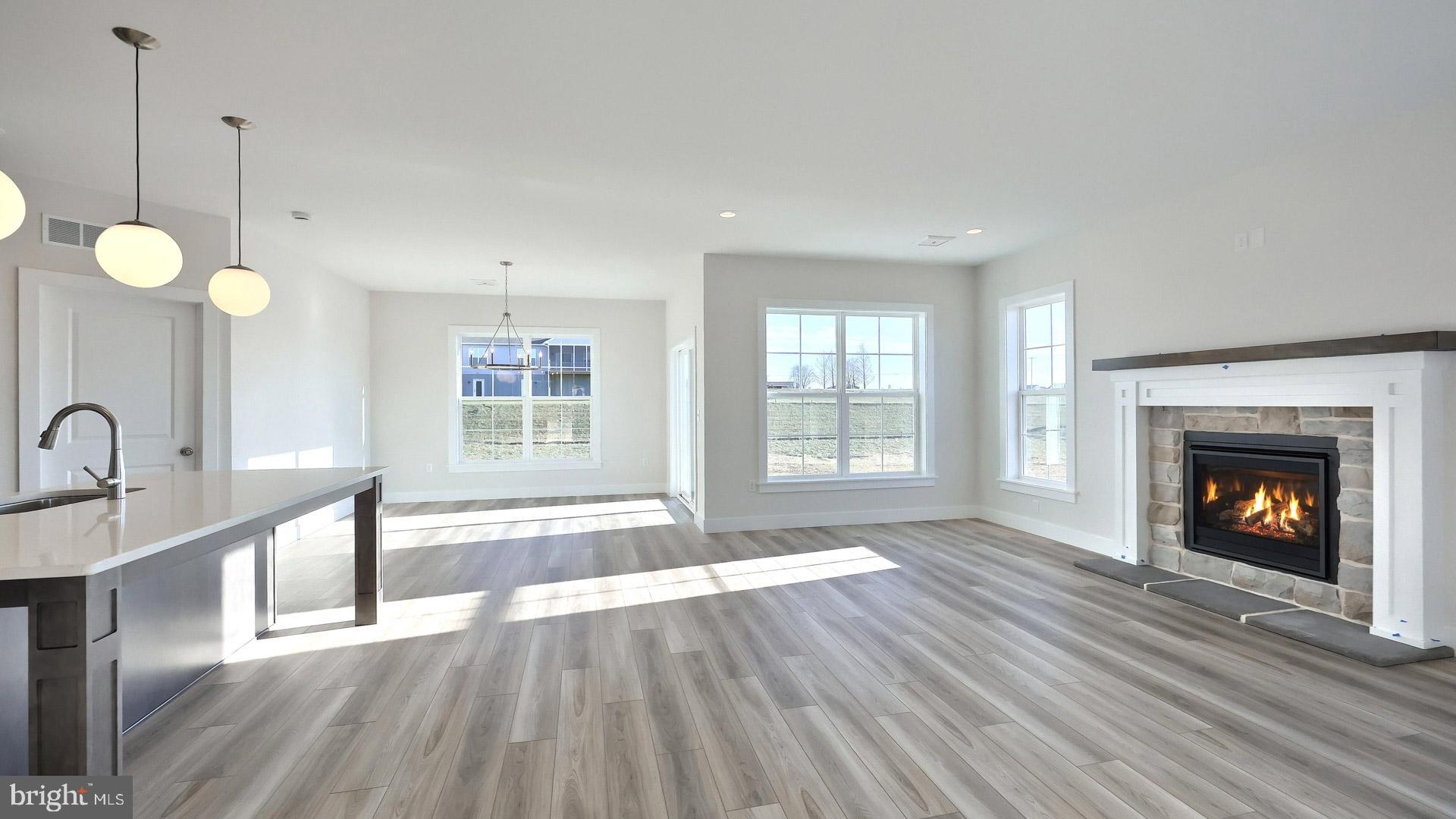 EDGEMONT PRESERVE - Residential