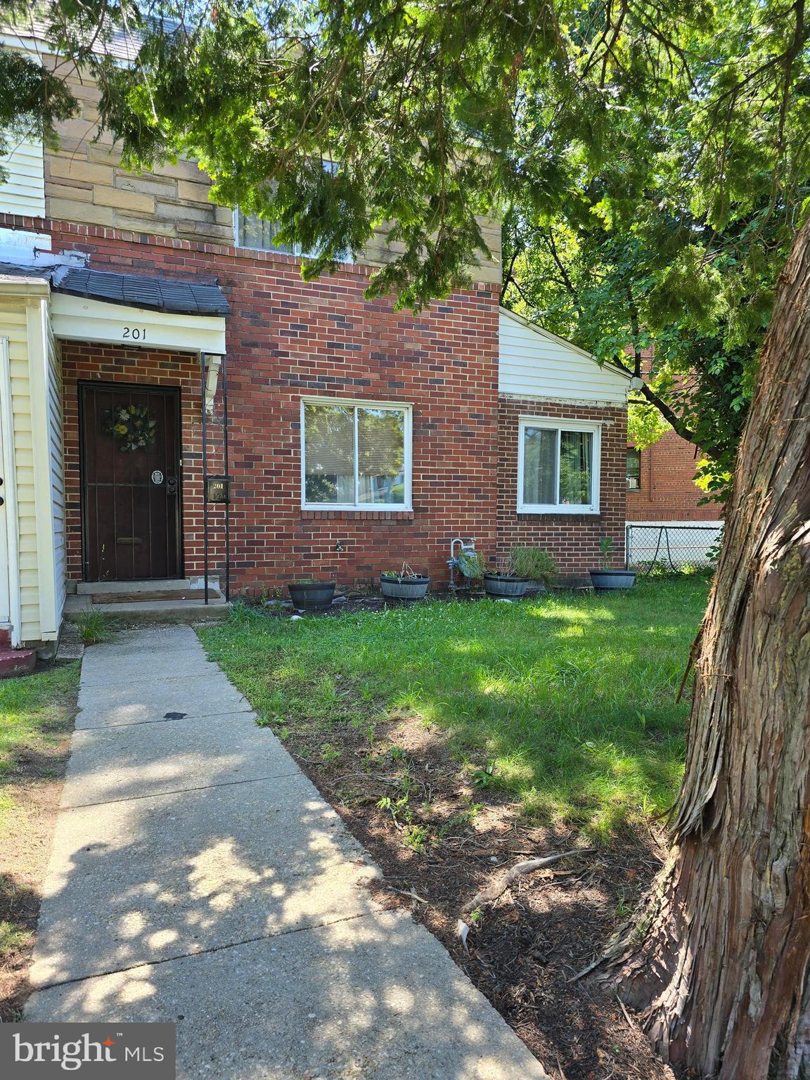 This corner home in the heart of DC is perfect for your first home.  This home is great for living the single life or starting your family.  This 2 Bedroom 1 1/2 Bathroom Brink Home in LilyPond is waiting for you. The fully finished basement gives space to entertain.  This property offers a perfect blend of comfort, convenience and style making if ideal to call home.   This property is just steps away H-Street corridor.  This neighborhood gives you the opportunity to experience the best of Washington, DC living, surrounded by new developments.