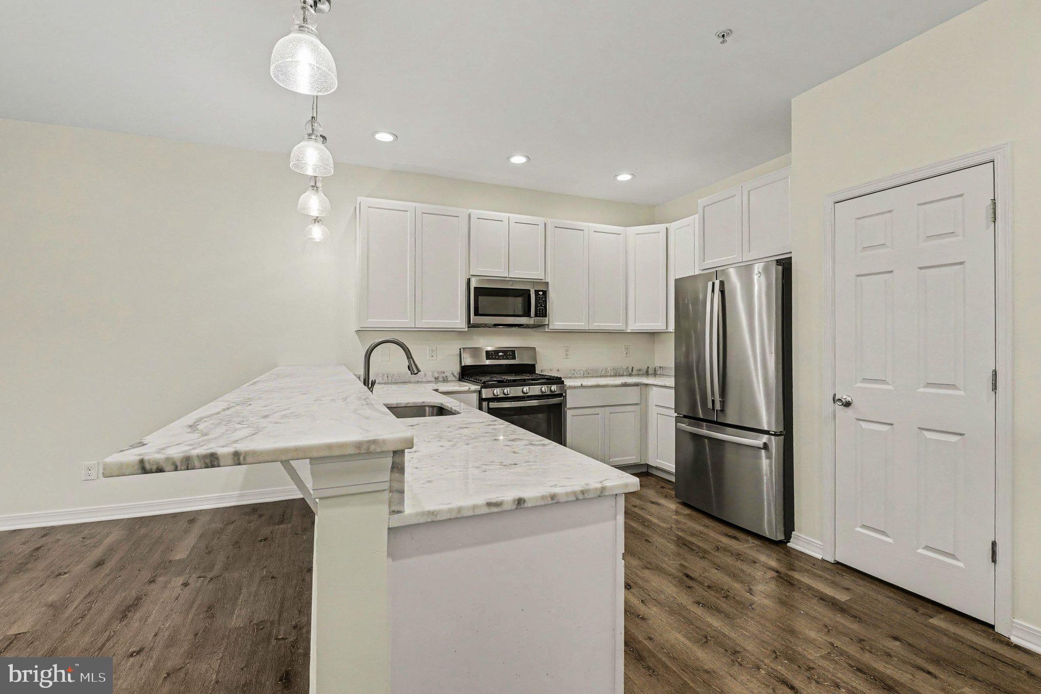 OWENS LANDING - Residential