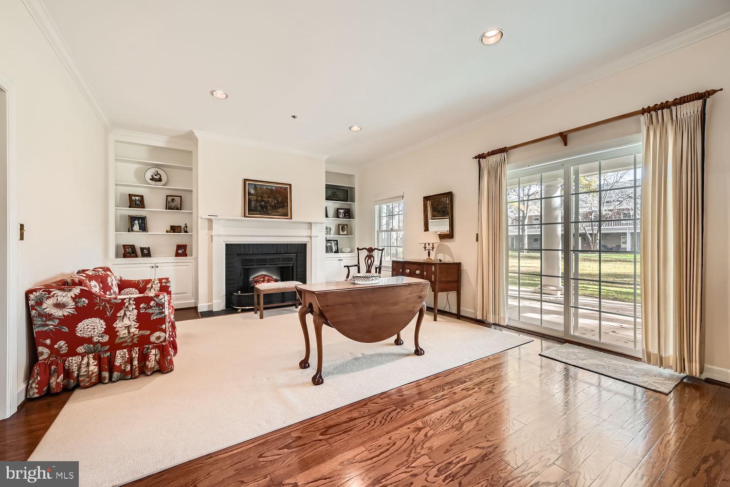 LUTHERVILLE - Residential