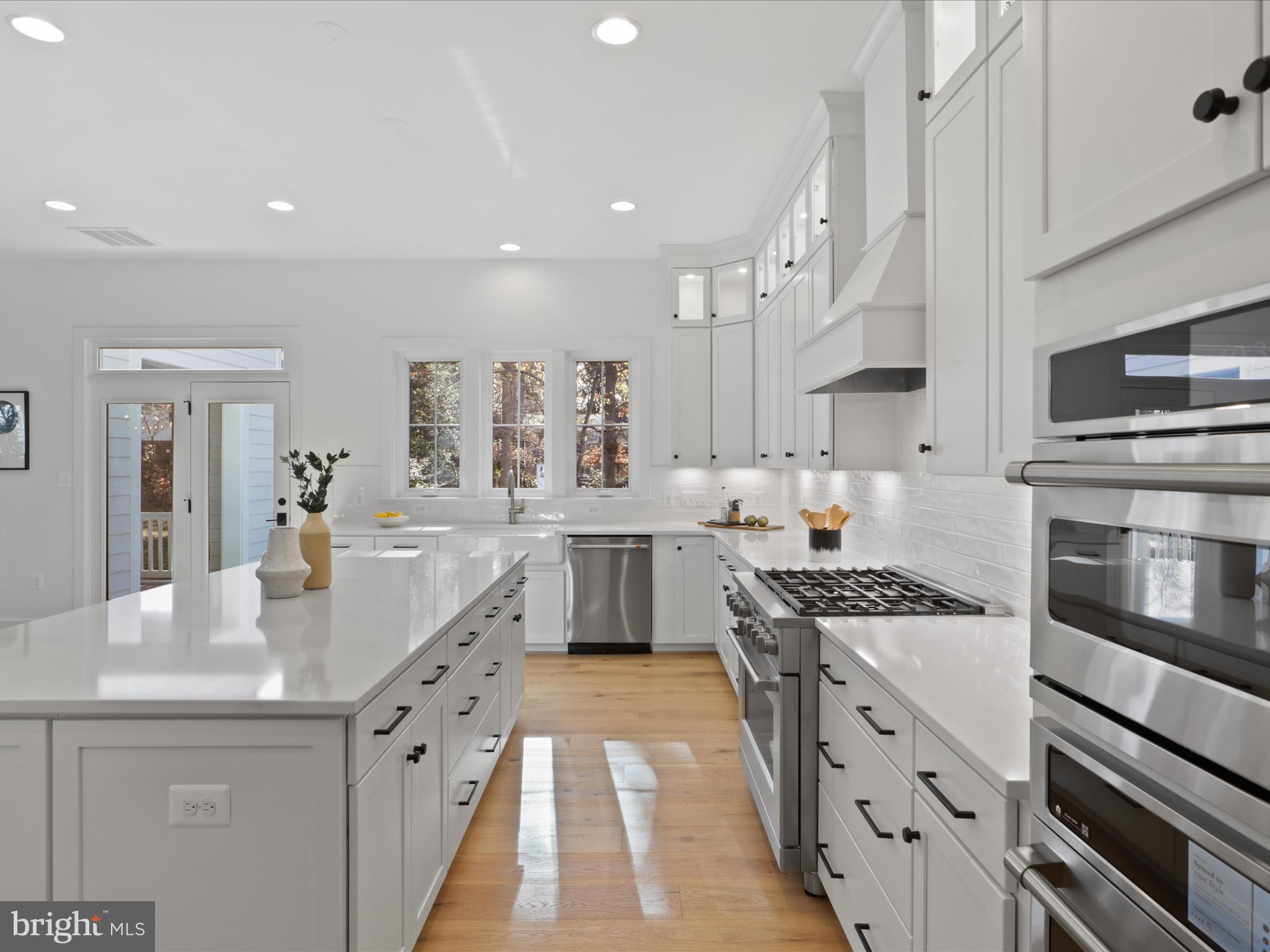 VIENNA WOODS - Residential