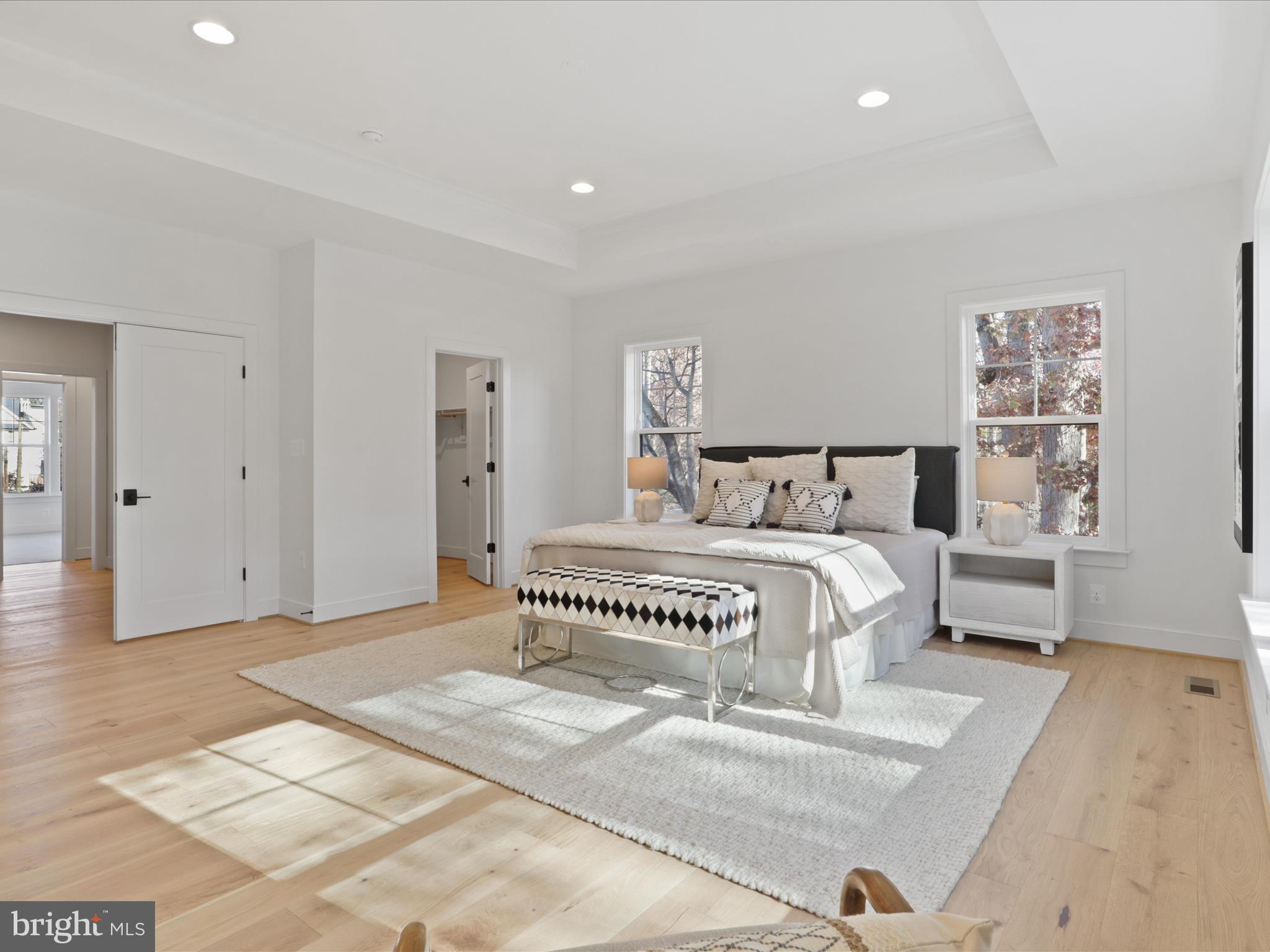 VIENNA WOODS - Residential