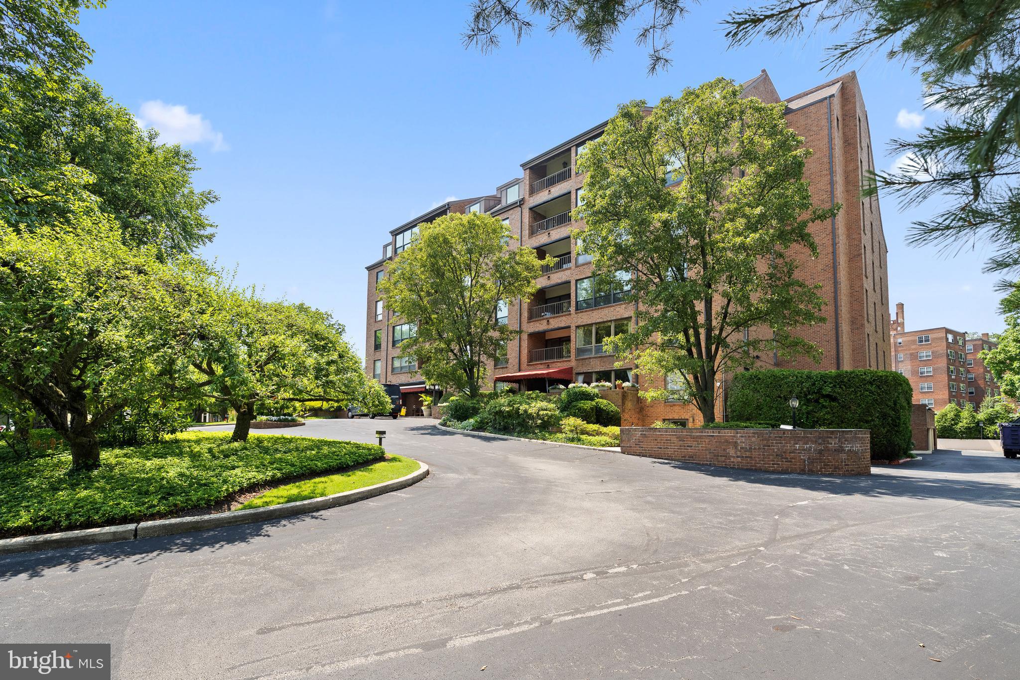GRAYS LANE HOUSE - Residential