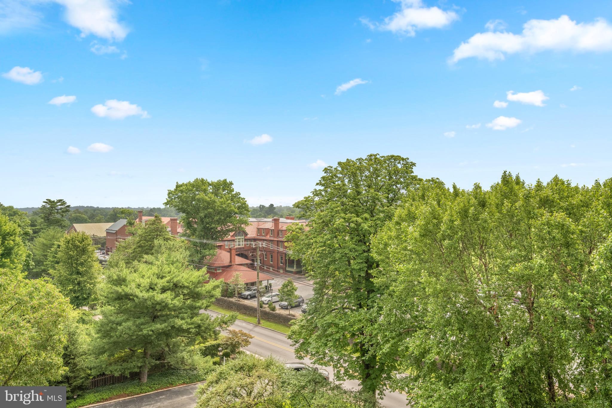 GRAYS LANE HOUSE - Residential