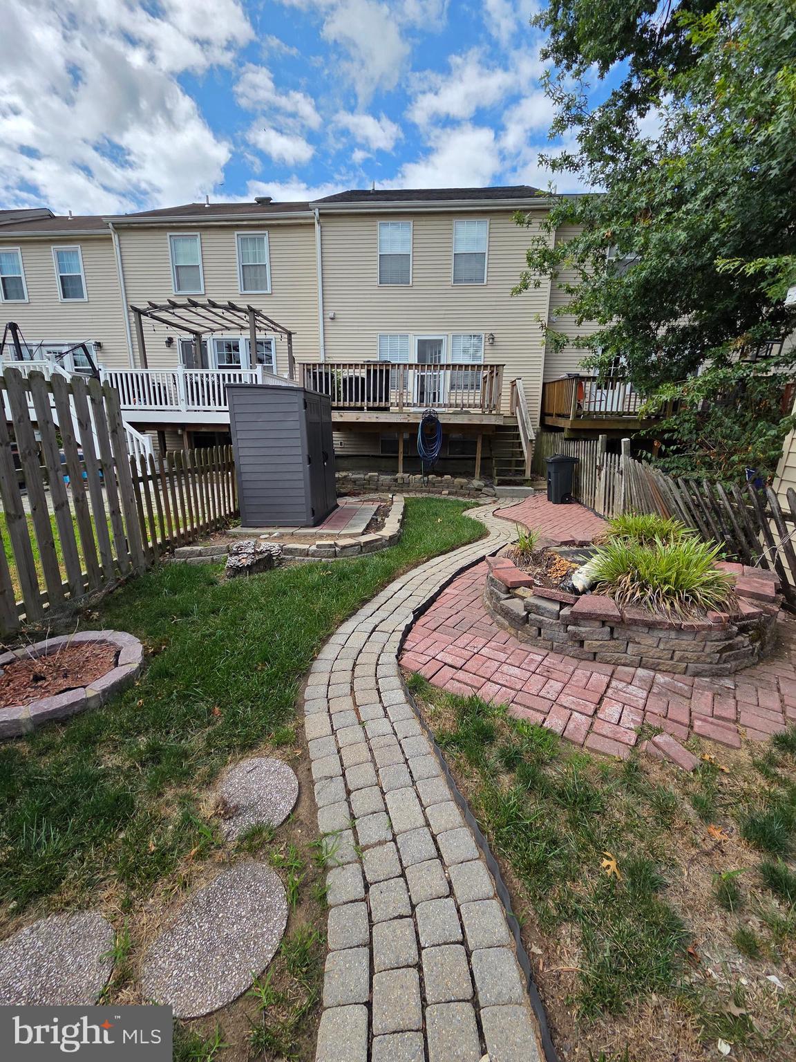 WOODSHIRE VILLAGE - Residential
