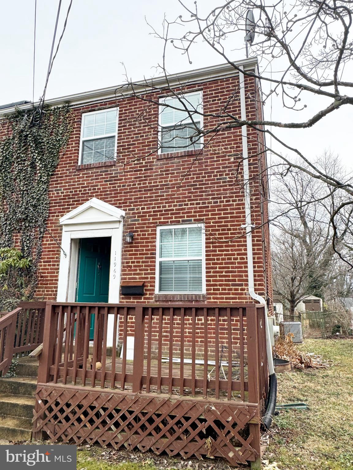 Beautiful Semi-Detached house with 2 Bedroom 2 Full Bath  in the best area of silver spring.  No HOA, fully operable for your favorite yard arrangement. Incredibly bright throughout, the entry leads to the eat-in kitchen with stainless steel appliances and new floors. The large, spacious, open dining and living area is great for gatherings. The interior of the house has just been renovated. Fresh paint, floor, New Kitchen and new appliances. Two large bedrooms with full bathrooms are on the upper level. The lower level has a  living room, full bathroom and a walk-in closet  in the living room. The washer/dryer and utility space finishes installed in the lower level. Commuting north or south is highly convenient with all of the different routes available. #97 and Randolph  street are just a few of the options. This house should not be missed!