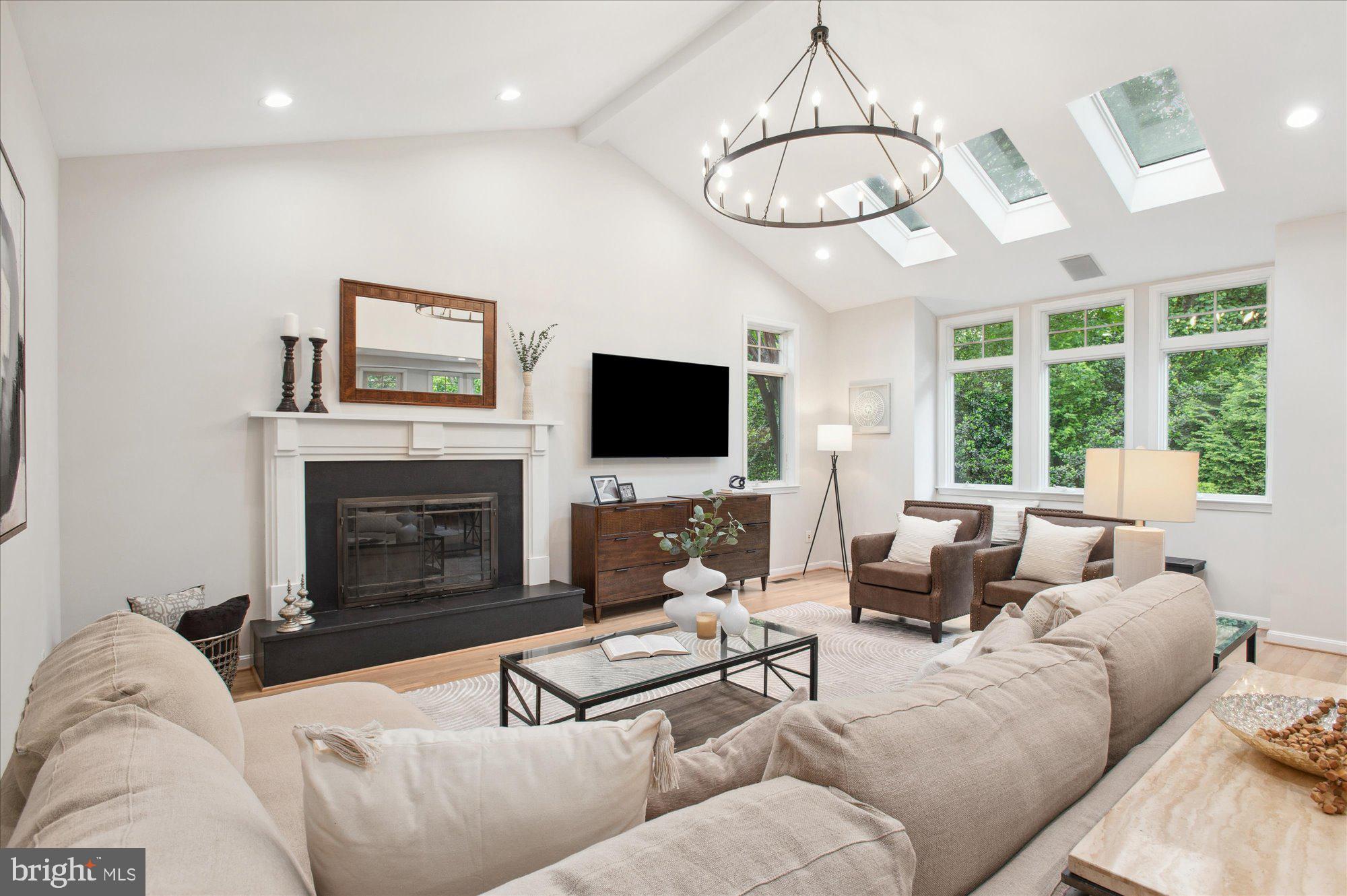 LINWAY TERRACE - Residential