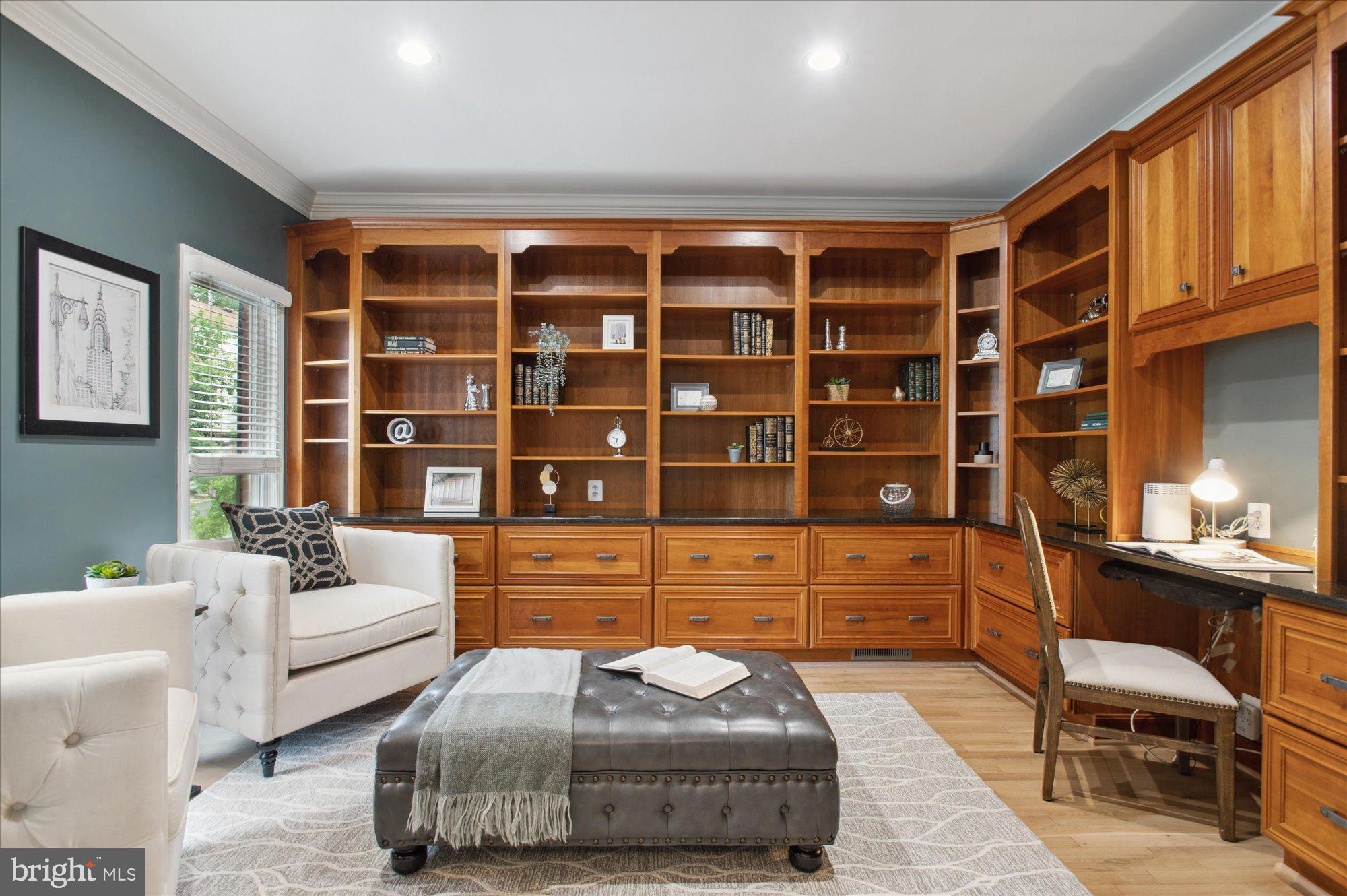 LINWAY TERRACE - Residential