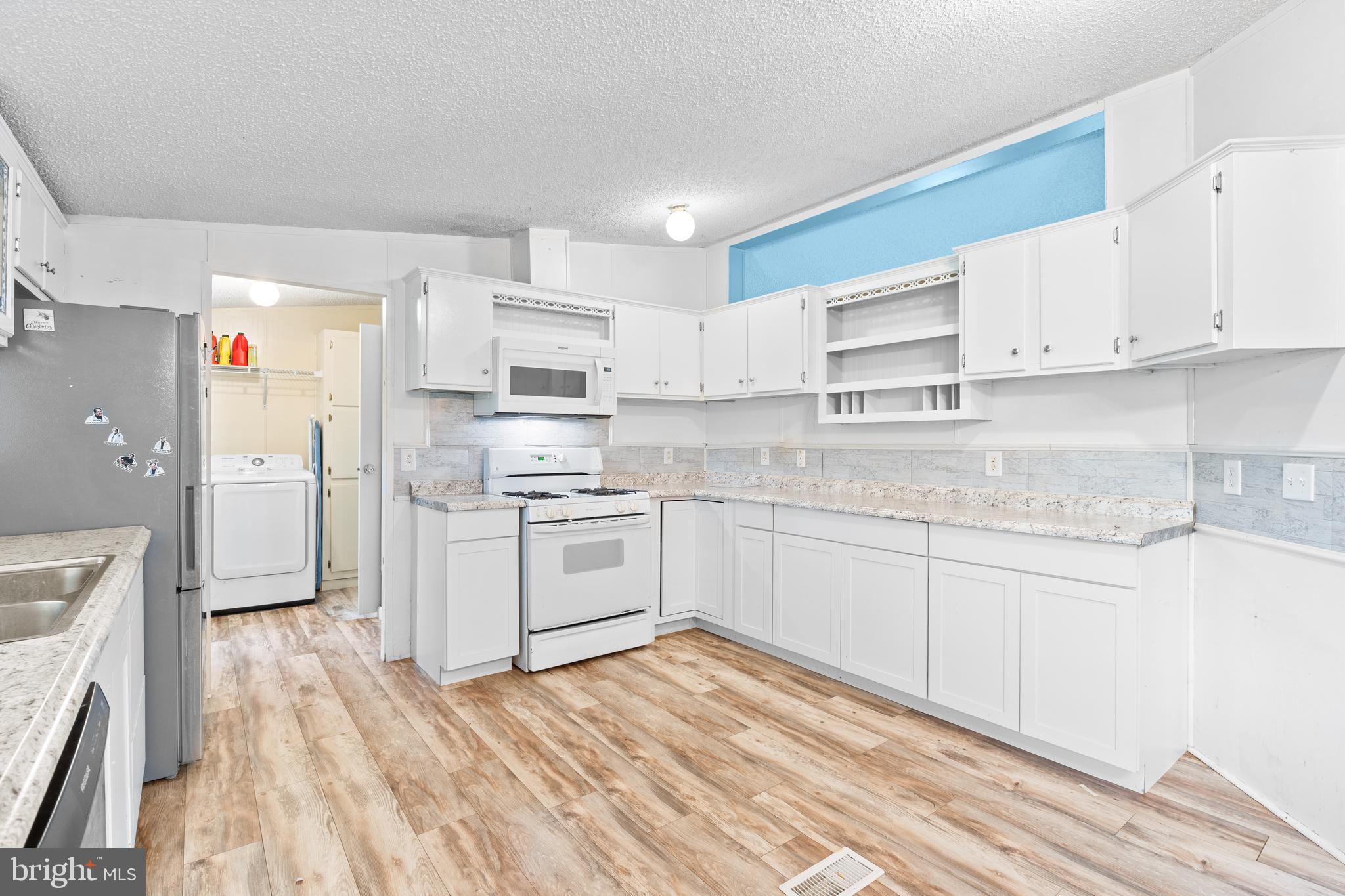 NEROS ACRES - Residential