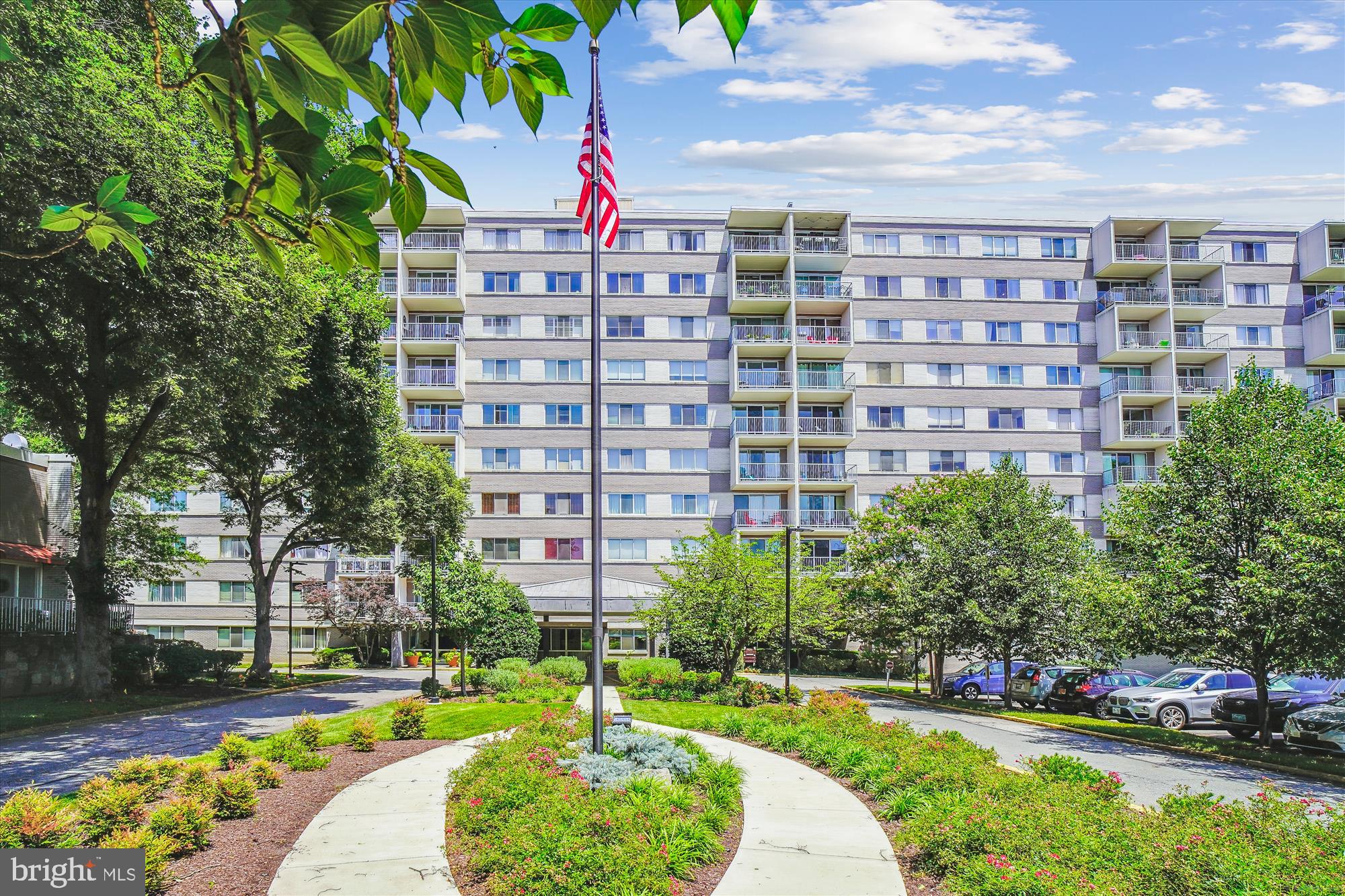WHITEHALL - Residential