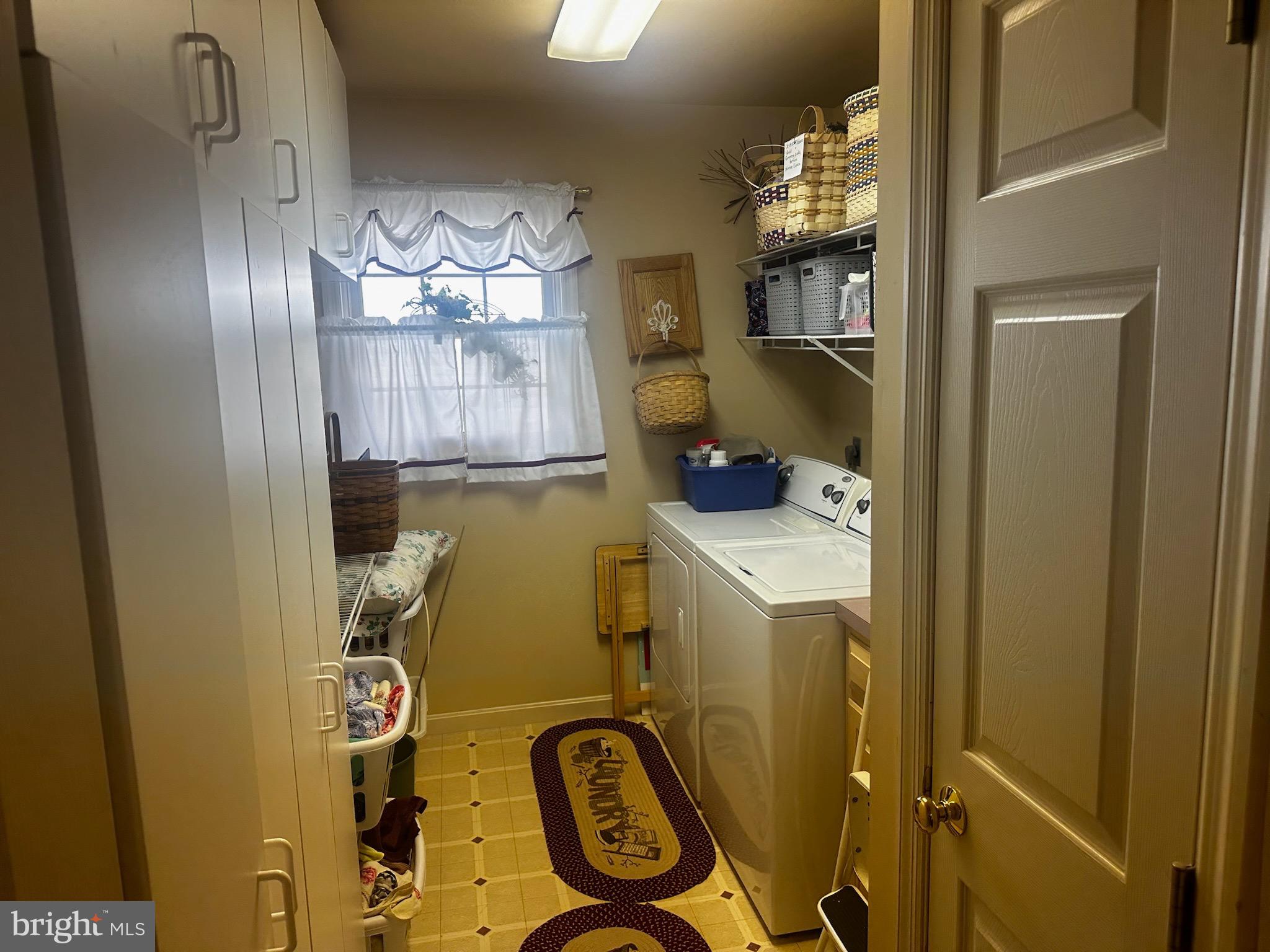 BROOKRIDGE ESTATES - Residential