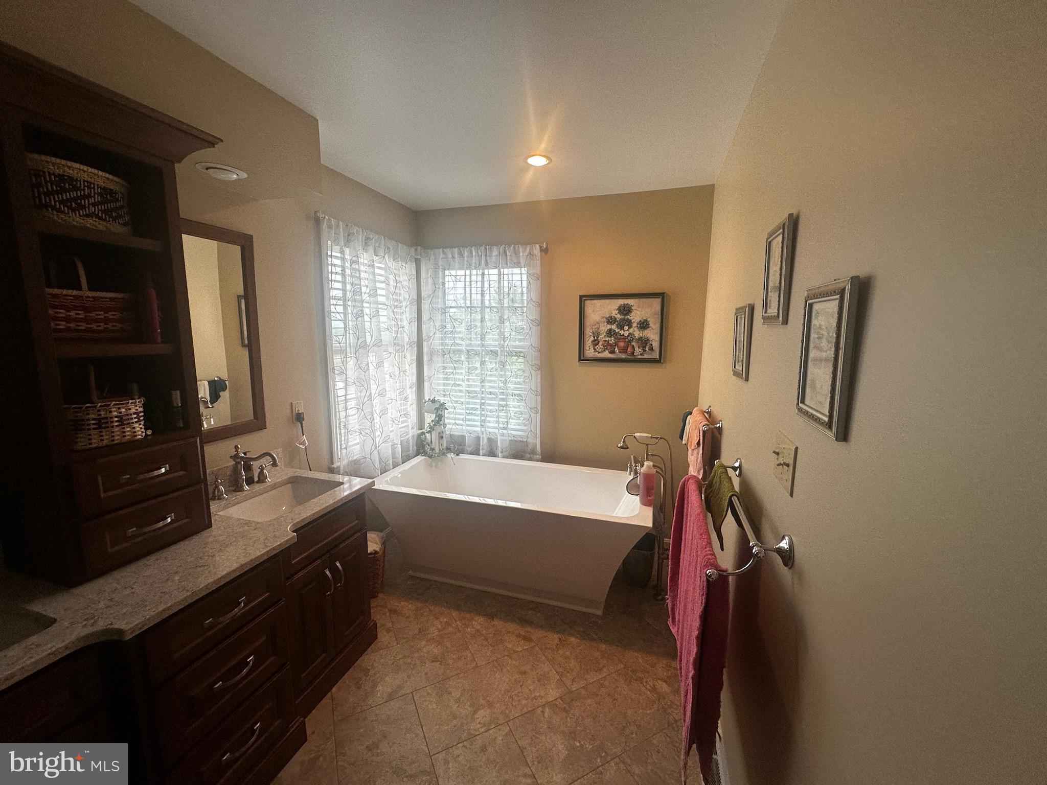 BROOKRIDGE ESTATES - Residential