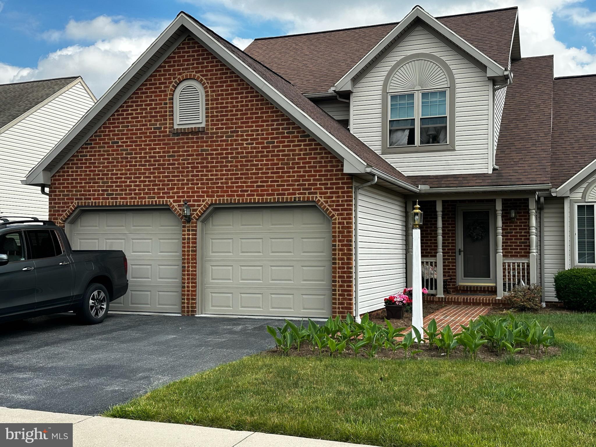 BROOKRIDGE ESTATES - Residential