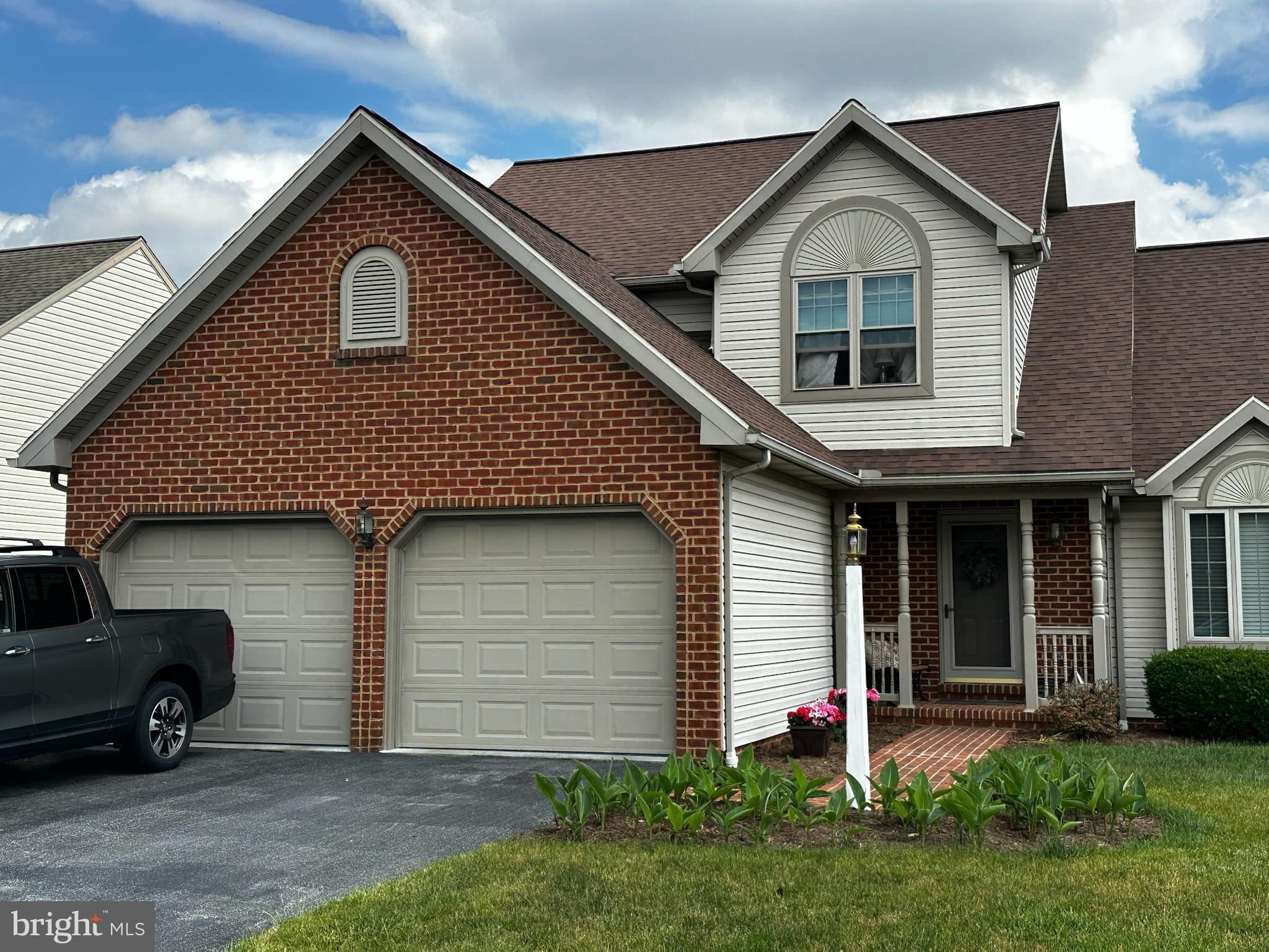 BROOKRIDGE ESTATES - Residential