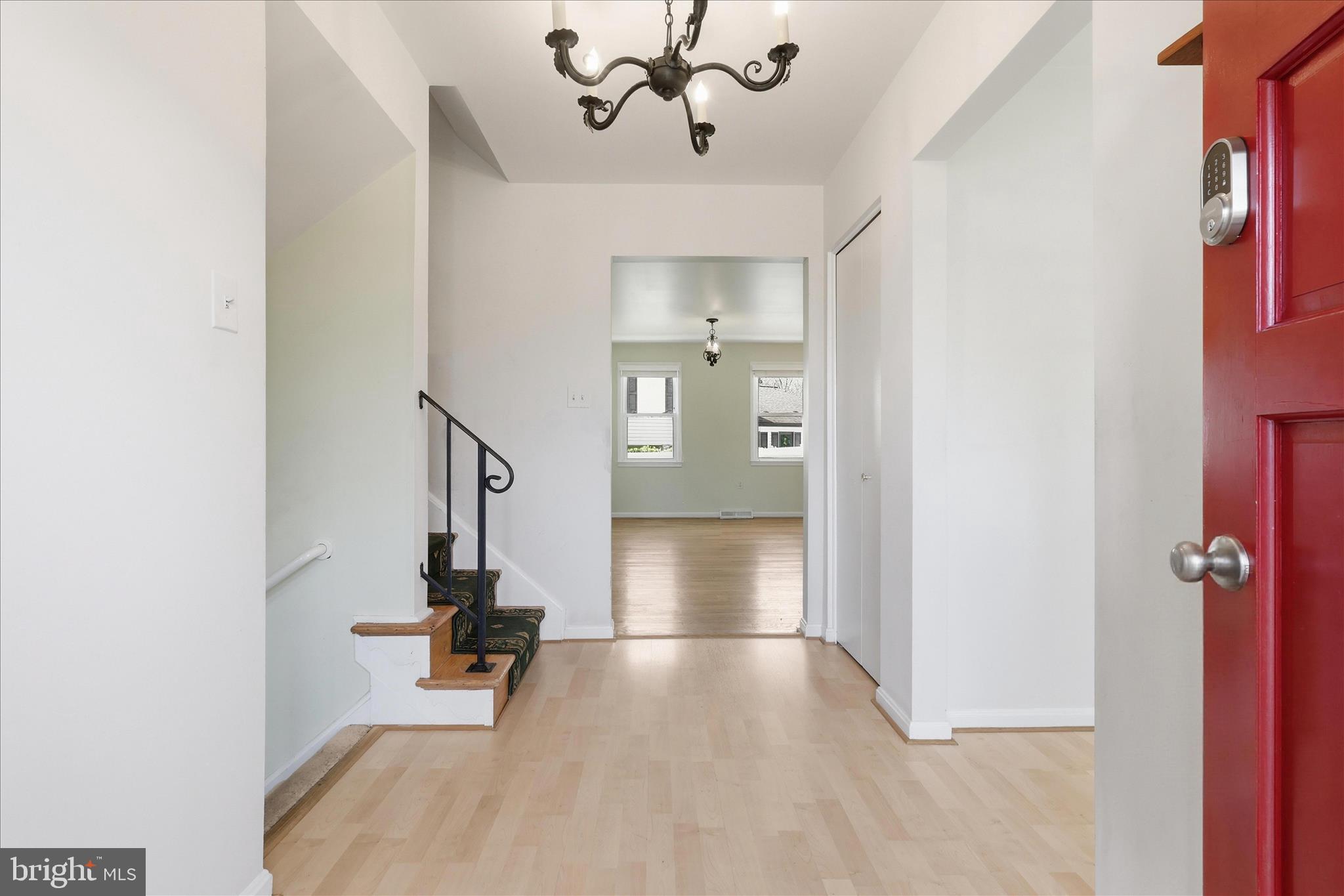 WHITE OAK MANOR - Residential