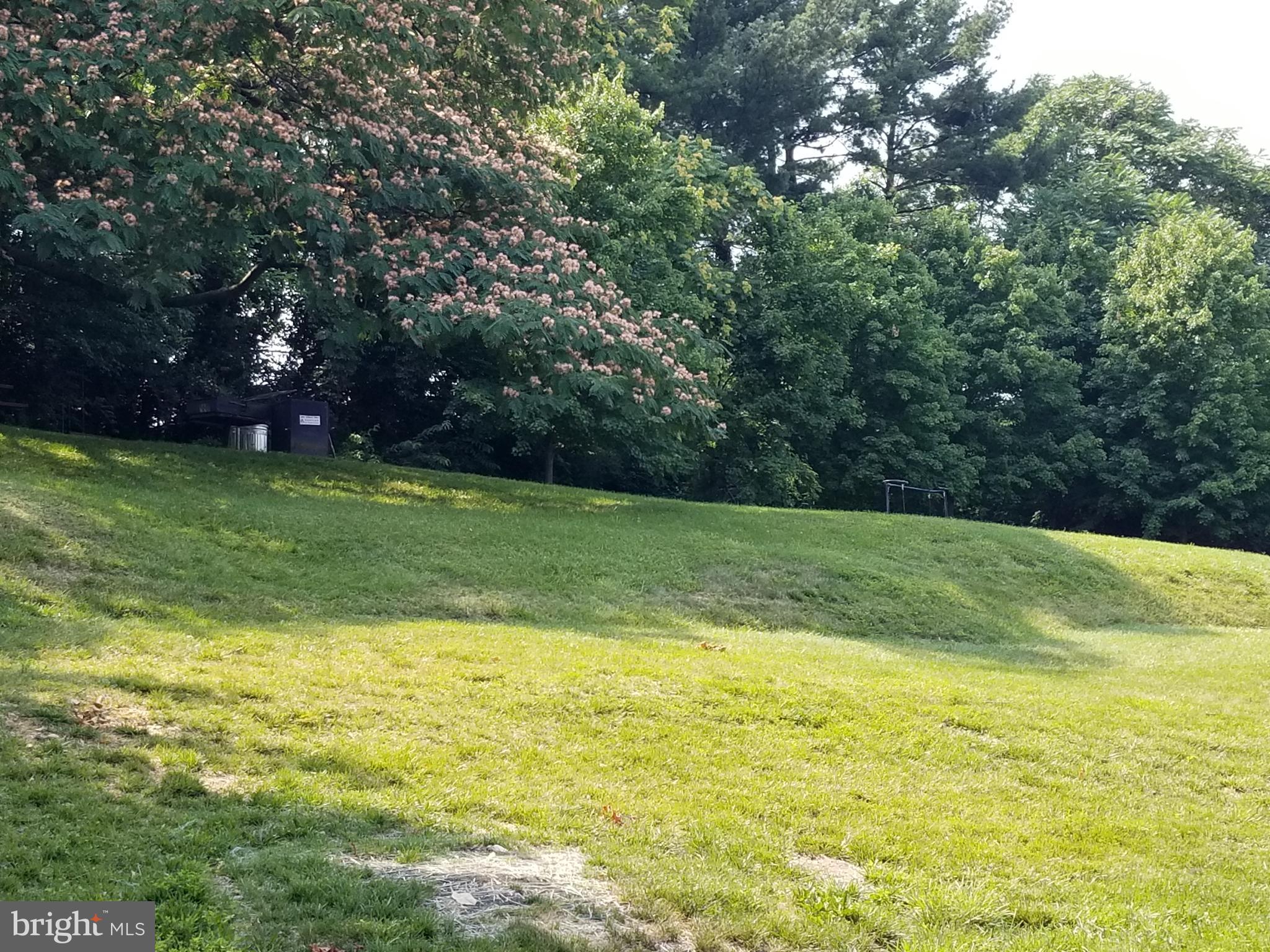 SEMINARY WALK - Residential