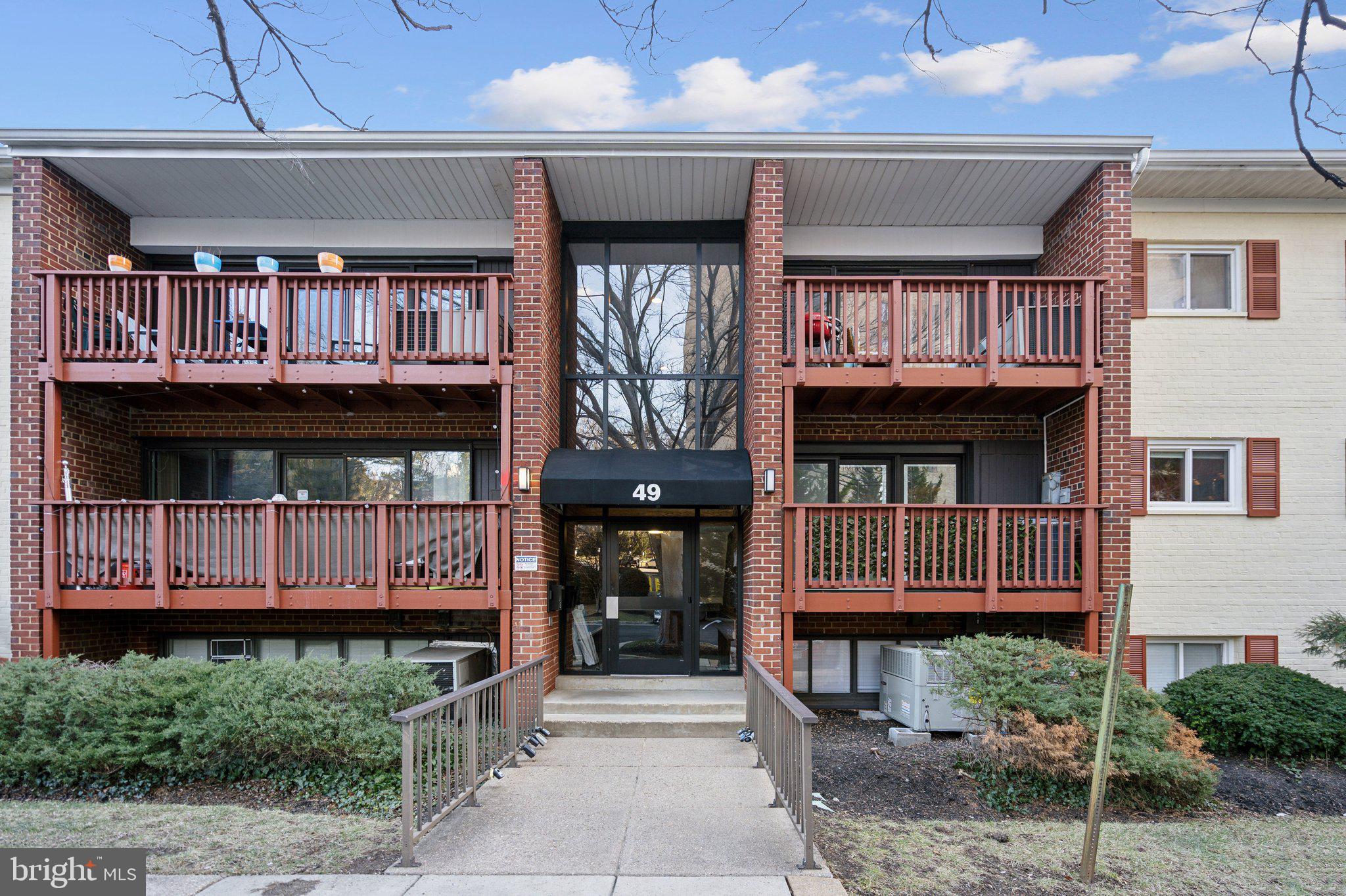 SEMINARY WALK - Residential