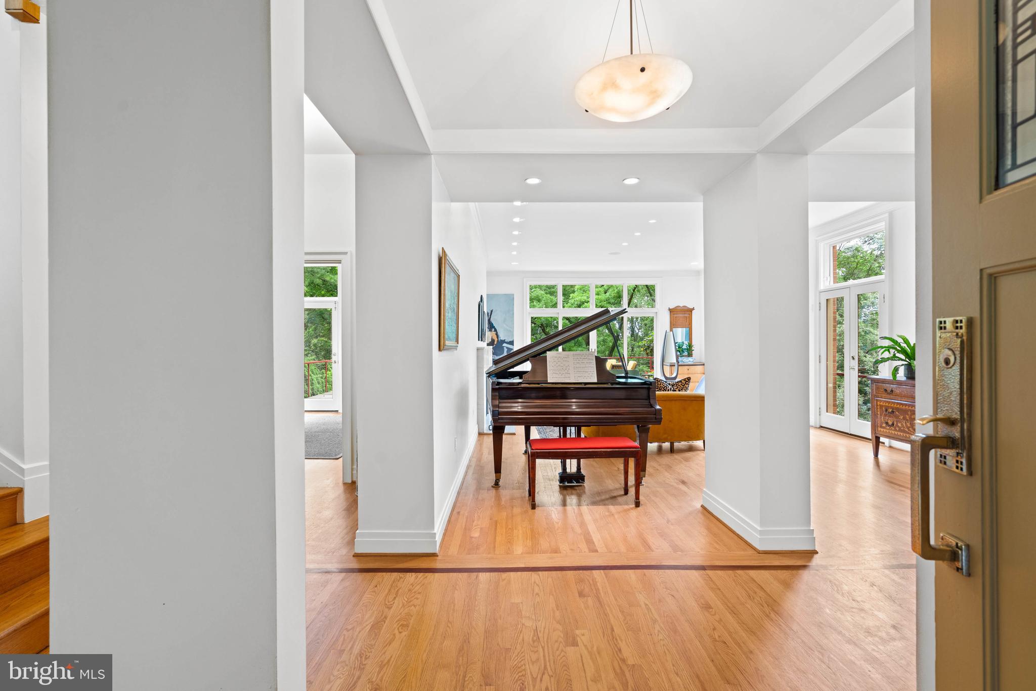 FOREST HILLS - Residential