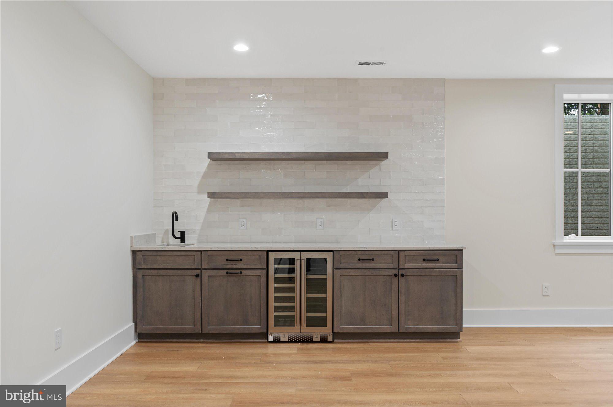 CHESTERBROOK GARDENS - Residential